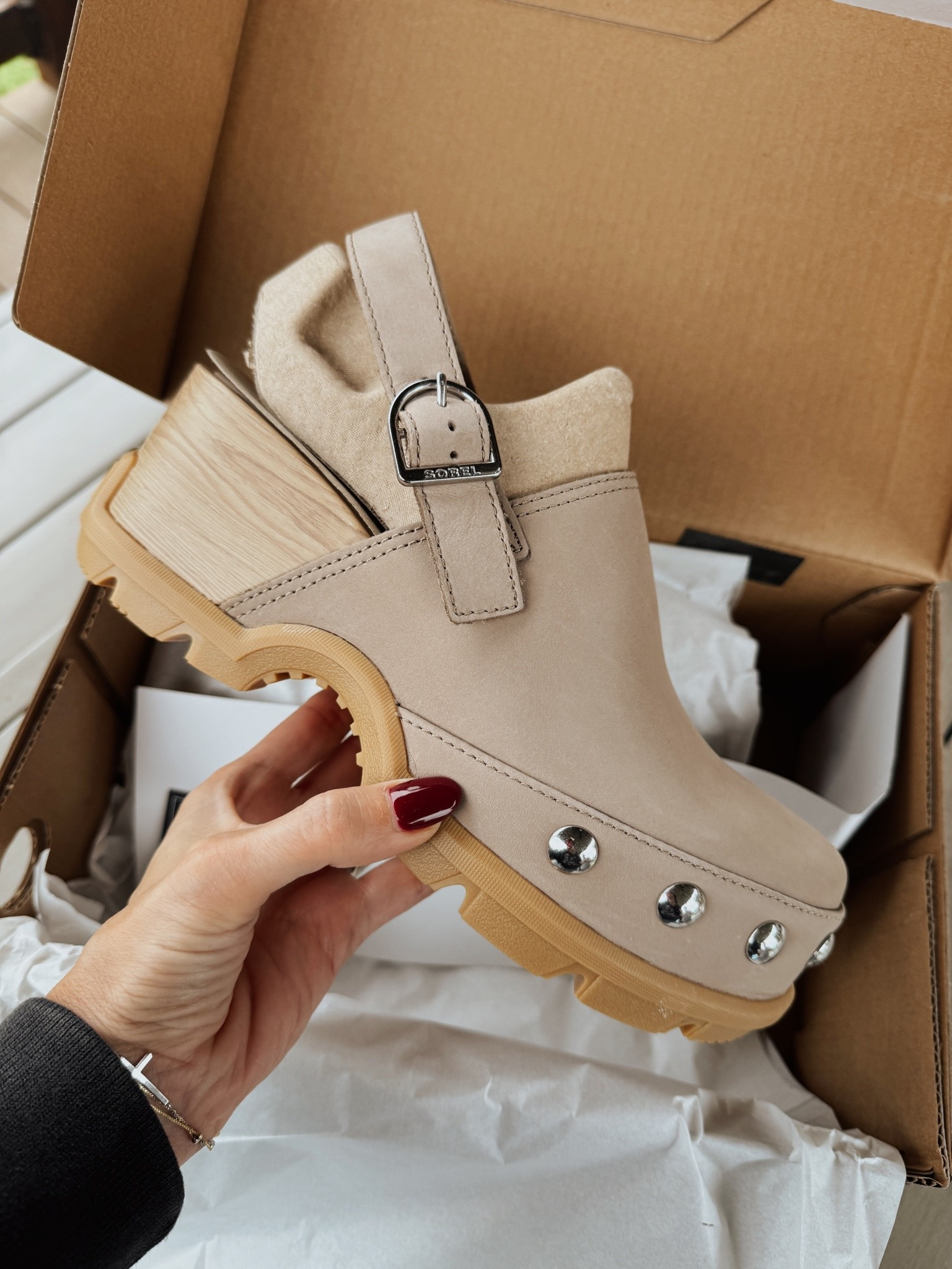 Obsessed with these from the anniversary sale. Fit is tts or a little small. I bought the putty color.