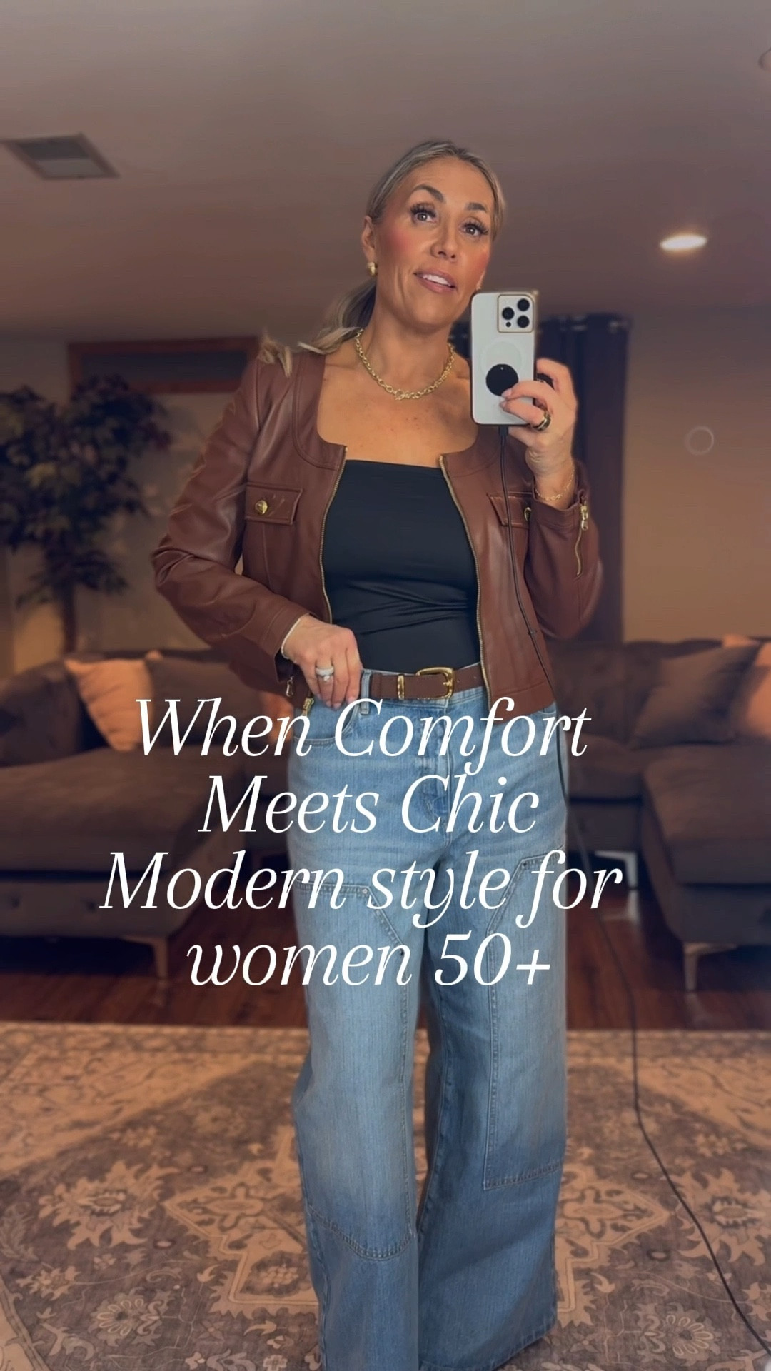 Proof that “comfortable” and “wow” can live in the same outfit.
Loose jeans, a sleek top, and a jacket that does all the talking! ✌️

Grab these pieces for your next “I want to look good but not try too hard” moment. 🫶🤓🩷