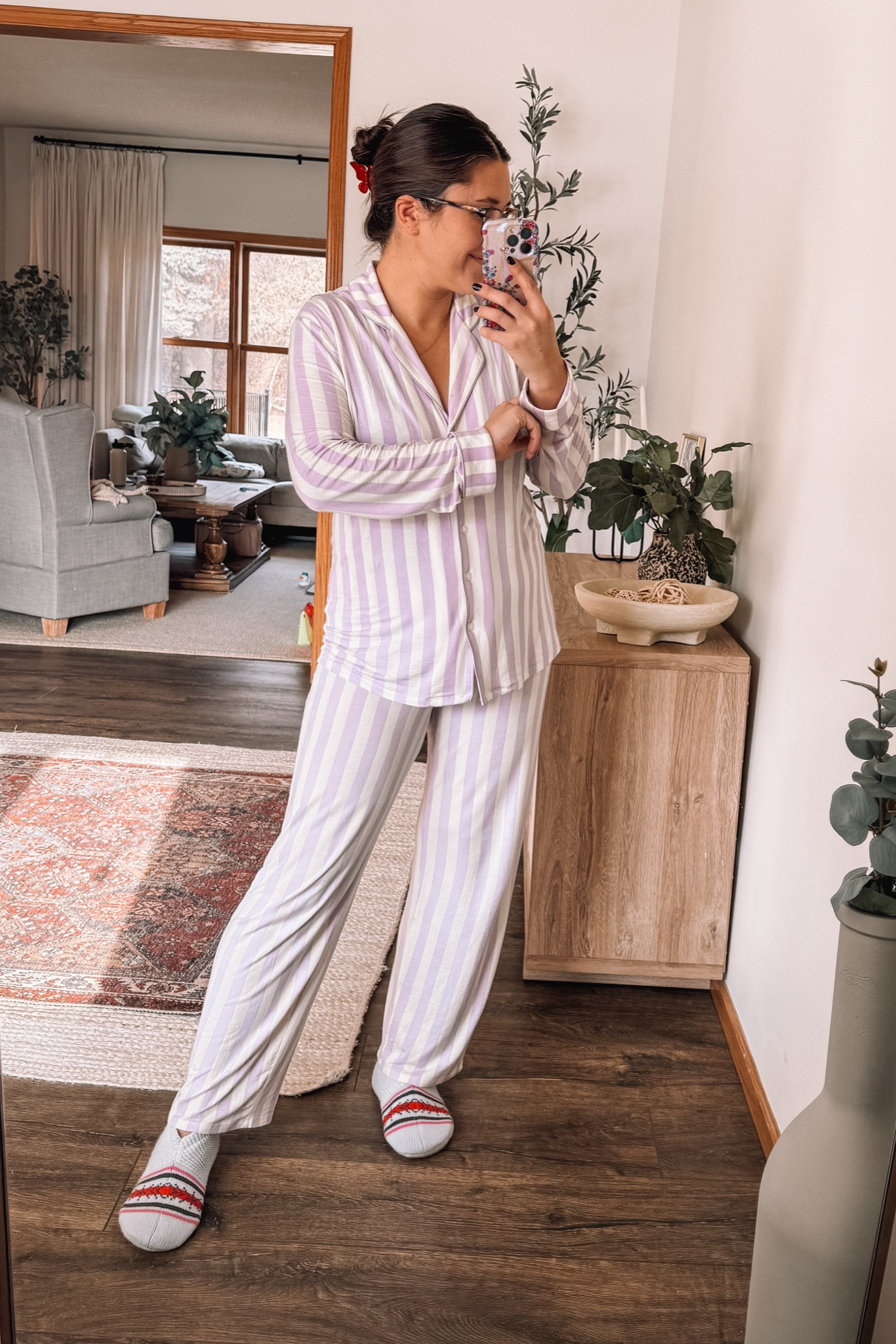 These nursing friendly pajamas are seriously the softest. I love the fit and plan to order more colors! Wearing medium. I also linked the nursing bra I like to sleep in to help with leaking 😅

Postpartum outfit 
Postpartum outfits 
Nursing clothes 
Bombas socks 

#LTKFindsUnder100 #LTKStyleTip #LTKFindsUnder50