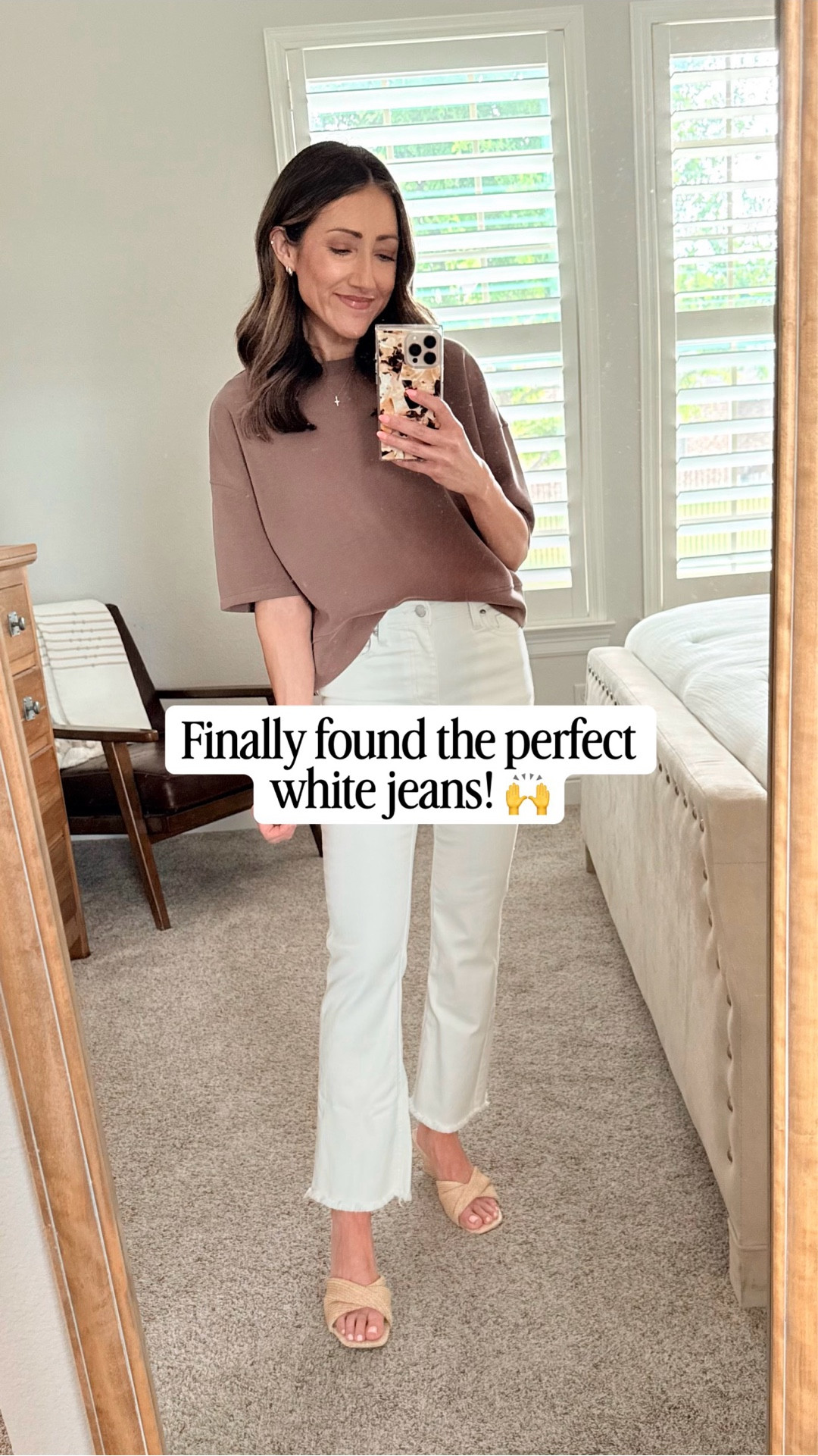 Tell me why the struggle is SO real to find a good pair of white jeans?! 🫠

After trying on way too many pairs across all the brands, I finally found the ones…at Target of course (should have just started there first)!

Flattering, not see-through, and actually comfortable?? Basically the dream. If you’ve been on the hunt for white jeans, consider this your sign. 🙌

#LTKootd #LTKmomlife #LTKWorkwear