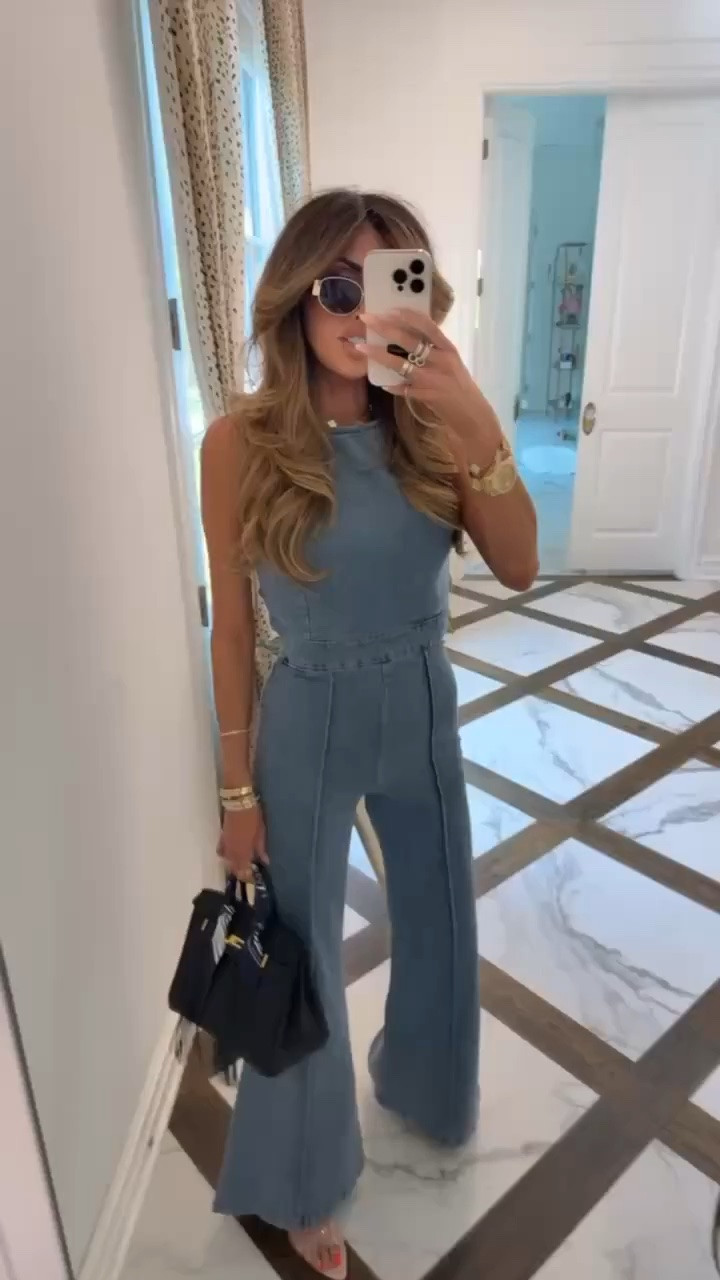 This denim jumpsuit is a must-have for fall this year! I’m wearing size small! 

Vici, Vici try on haul, Fall outfits women, Summer outfits, Denim outfits, Denim jumpsuit, Business casual workwear, Gemme Beauty, Emily Gemma

#LTKSeasonal #LTKootd #LTKdayinmylife