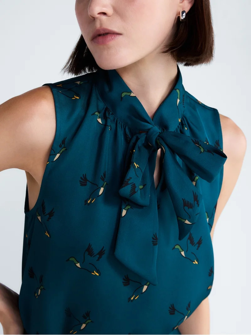 Free Assembly Women's and Women's Plus Sleeveless Tie Neck Top, Sizes XS-4X | Walmart (US)