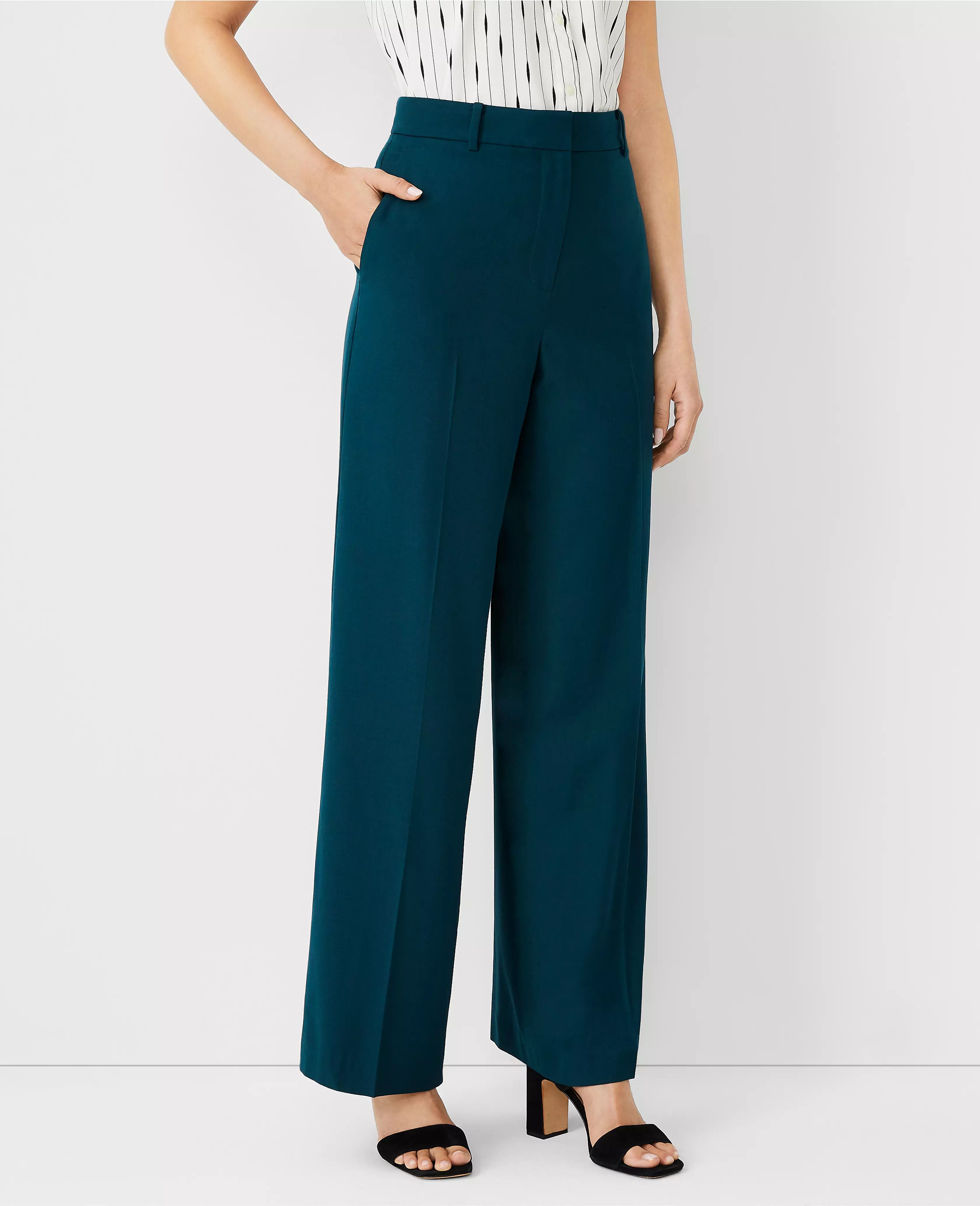 The Petite Wide Leg Pant in Airy Wool Blend - Curvy Fit | Ann Taylor (US)