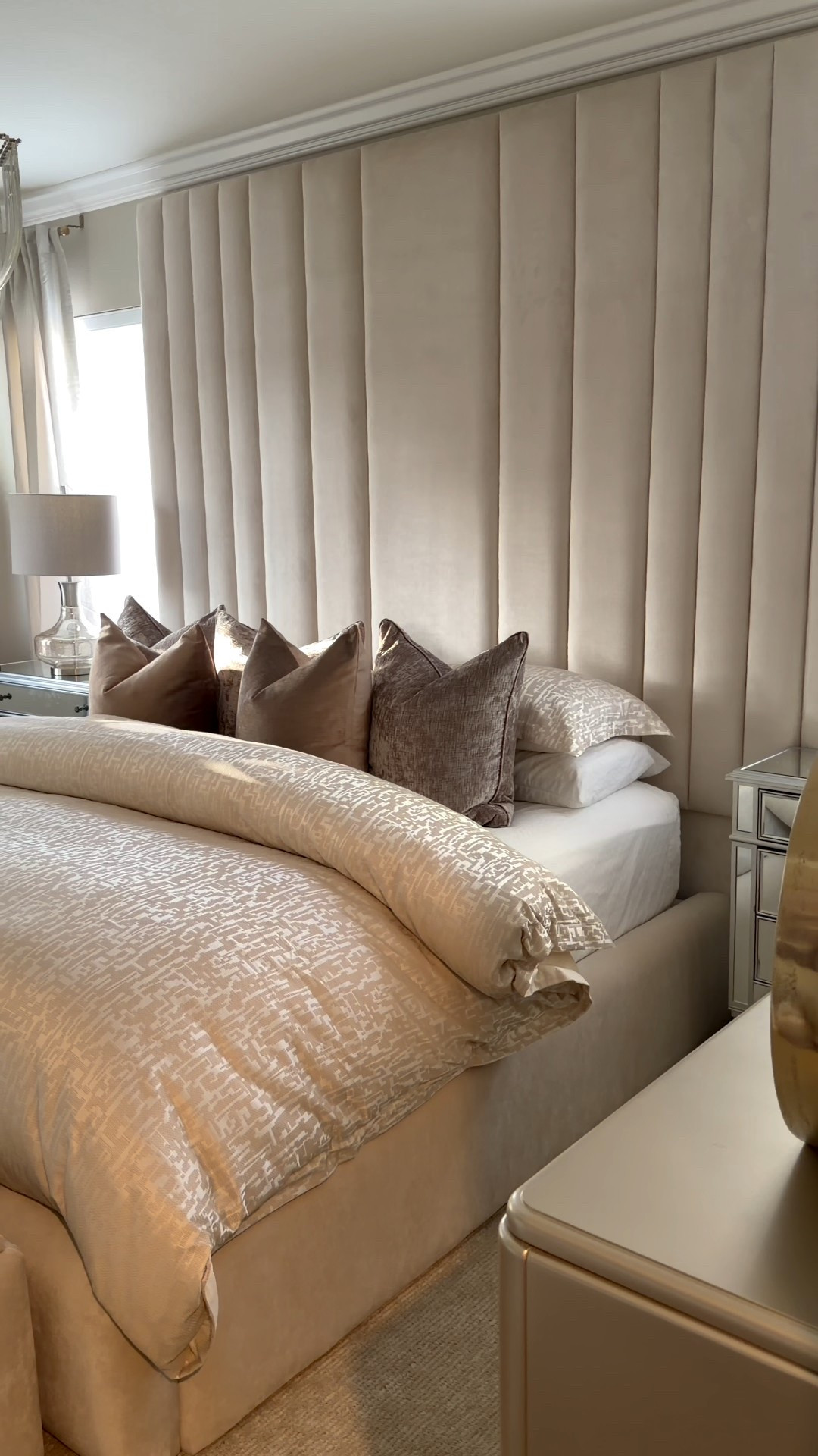 The duvet that completely elevated my bedroom 🤍
Perfect weight. Beautiful texture. A forever staple.

#LTKHome #LTKmomlife #LTKOver40