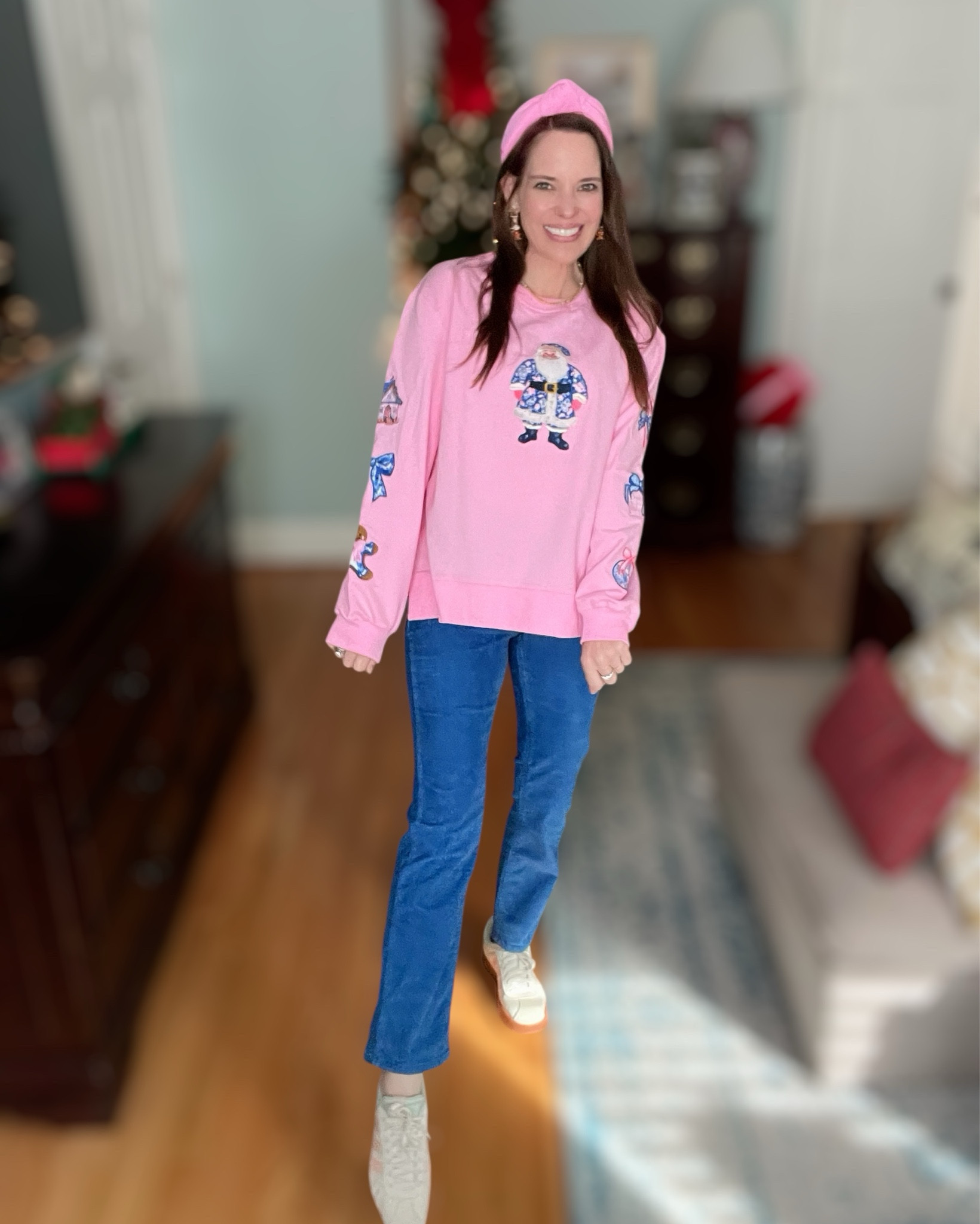 ✨ Pink Chinoiserie Santa Sweatshirt — On Sale Now! ✨

This pink chinoiserie Santa sweatshirt is the cutest cozy holiday top — and it’s currently 40% off sitewide on Layerz! 🎄💗 It will be $39.99 on 12/1, but the sitewide sale makes it such a good deal right now. I paired it with these straight-leg corduroy pants — they’re super flattering but run small, so I recommend sizing up for the best fit.

Finished the look with festive BaubleBar jewelry (the bracelets + earrings are all $10!) and comfy sneakers for the easiest holiday errands outfit. Cozy, colorful, and perfect for decorating the tree or holiday school events. Linking everything below! 🎀✨

pink christmas sweatshirt • chinoiserie christmas • Layerz Clothing sale • straight leg cords • size up pants • casual holiday outfit • BaubleBar sale • festive winter look

#LTKHoliday #LTKCyberWeek #LTKGiftGuide