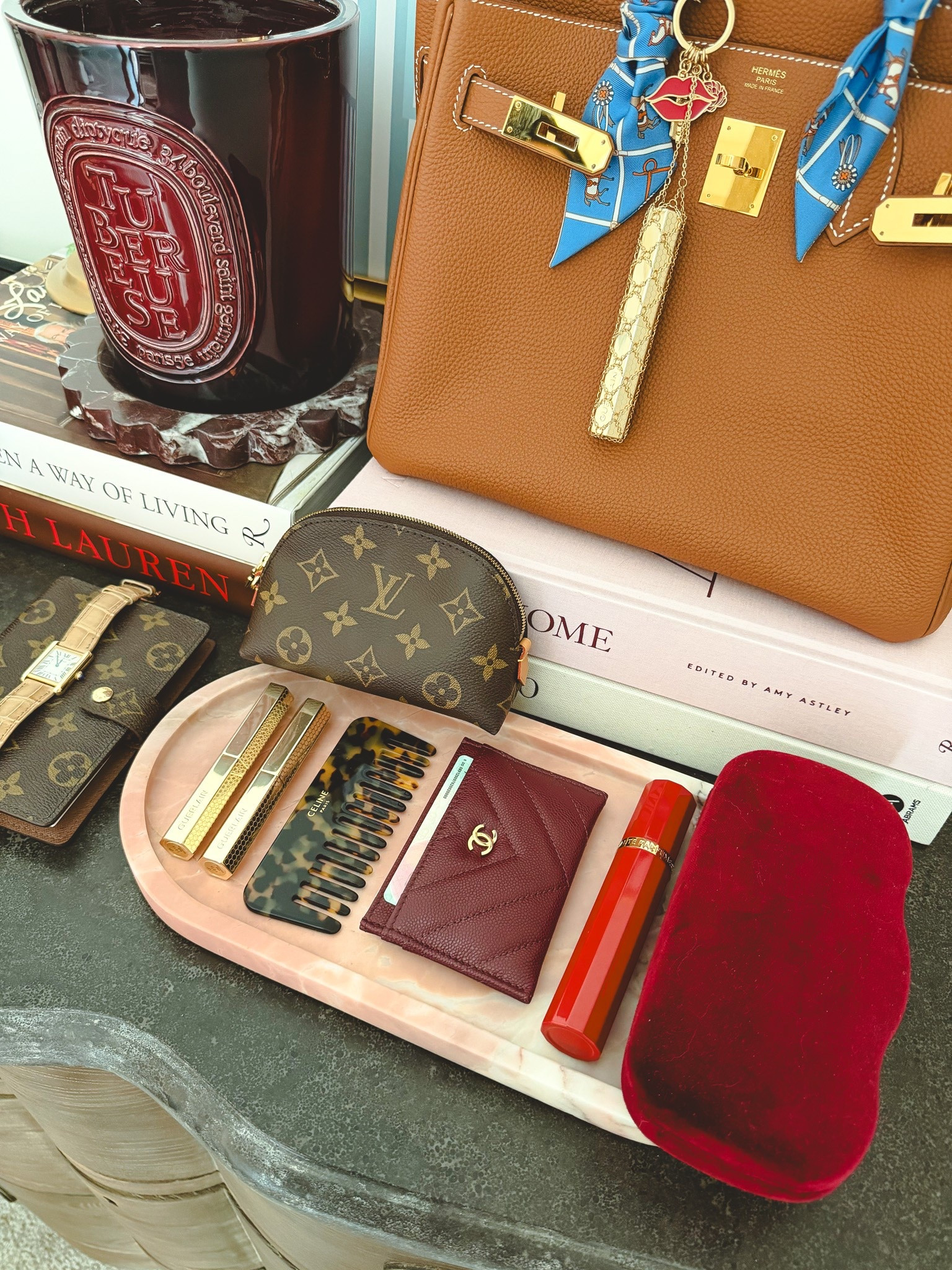 What’s in my bag 💼

#LTKSeasonal