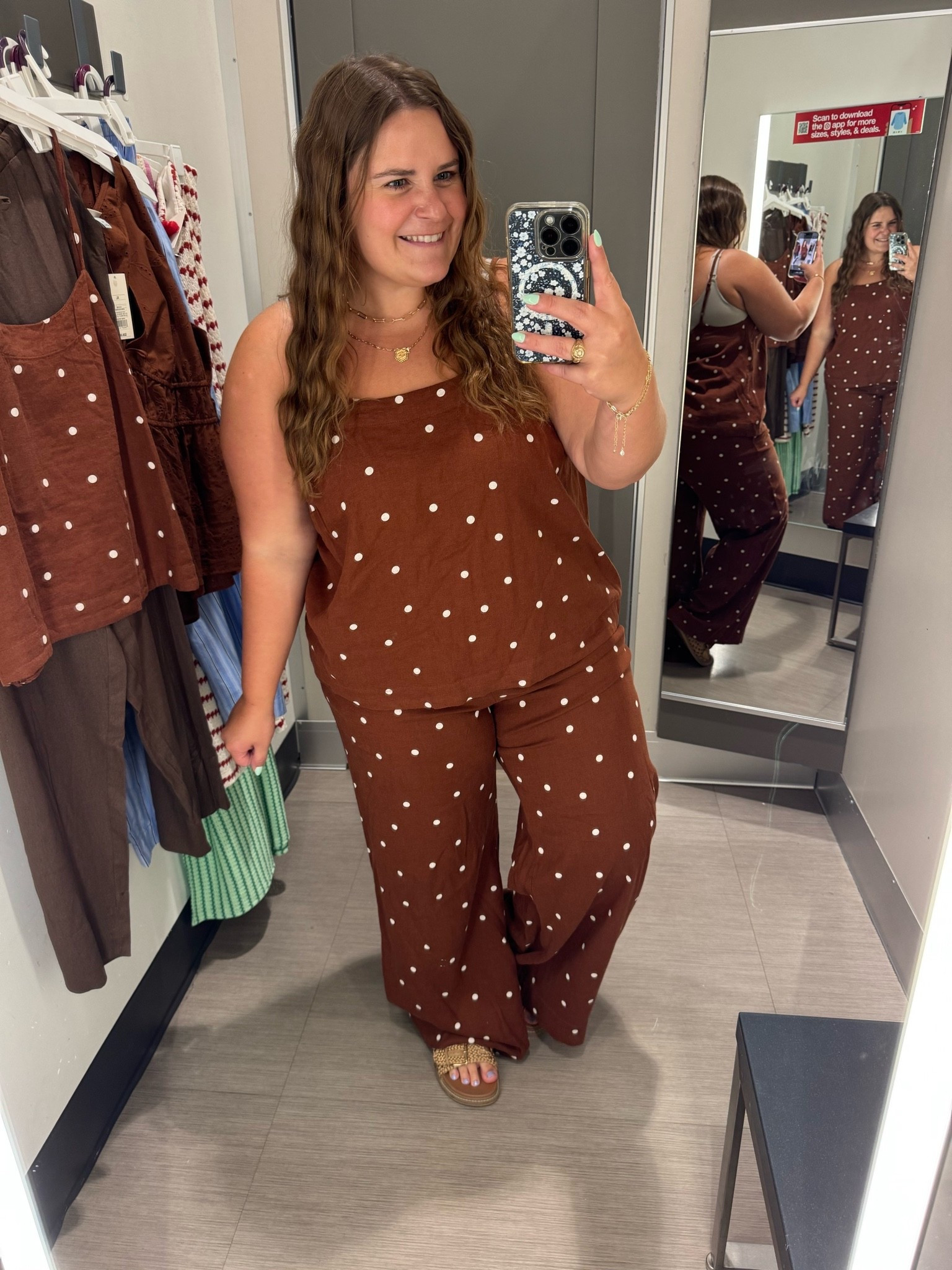 Obsessed with this brown @Target polka dot set but the pants were just a tad too long for my short self. I’m in an xxl too and xl pants. I’m 5’1 and a size 16 for reference.

#LTKootd #LTKPlusSize #LTKMidsize