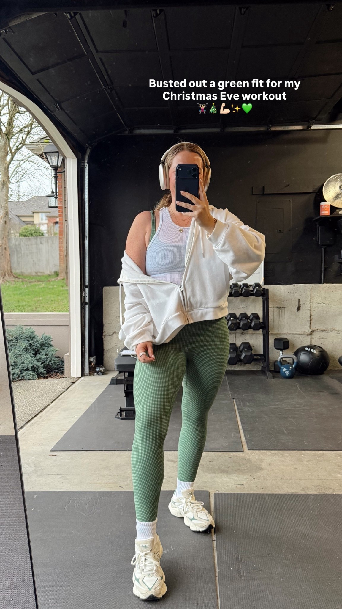 Favorite vitality set in pine green! A super cute holiday collection. Also comes in red. I’m wearing a size large in both the bottom and the top 💚 

#LTKfitnessgoals #LTKHoliday #LTKActive