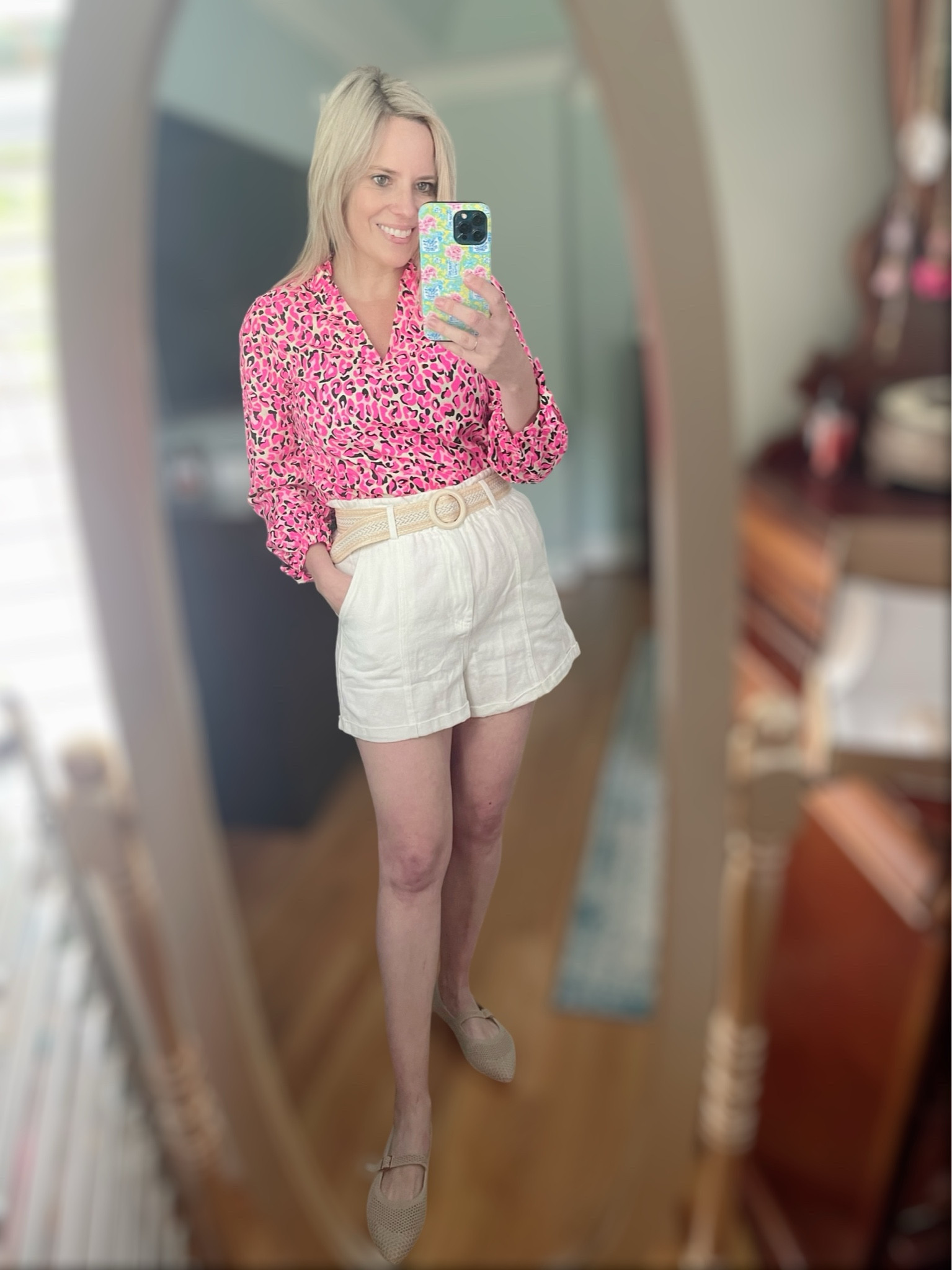 High waist paper bag  short

#LTKOver40 #LTKFindsUnder100 #LTKFindsUnder50