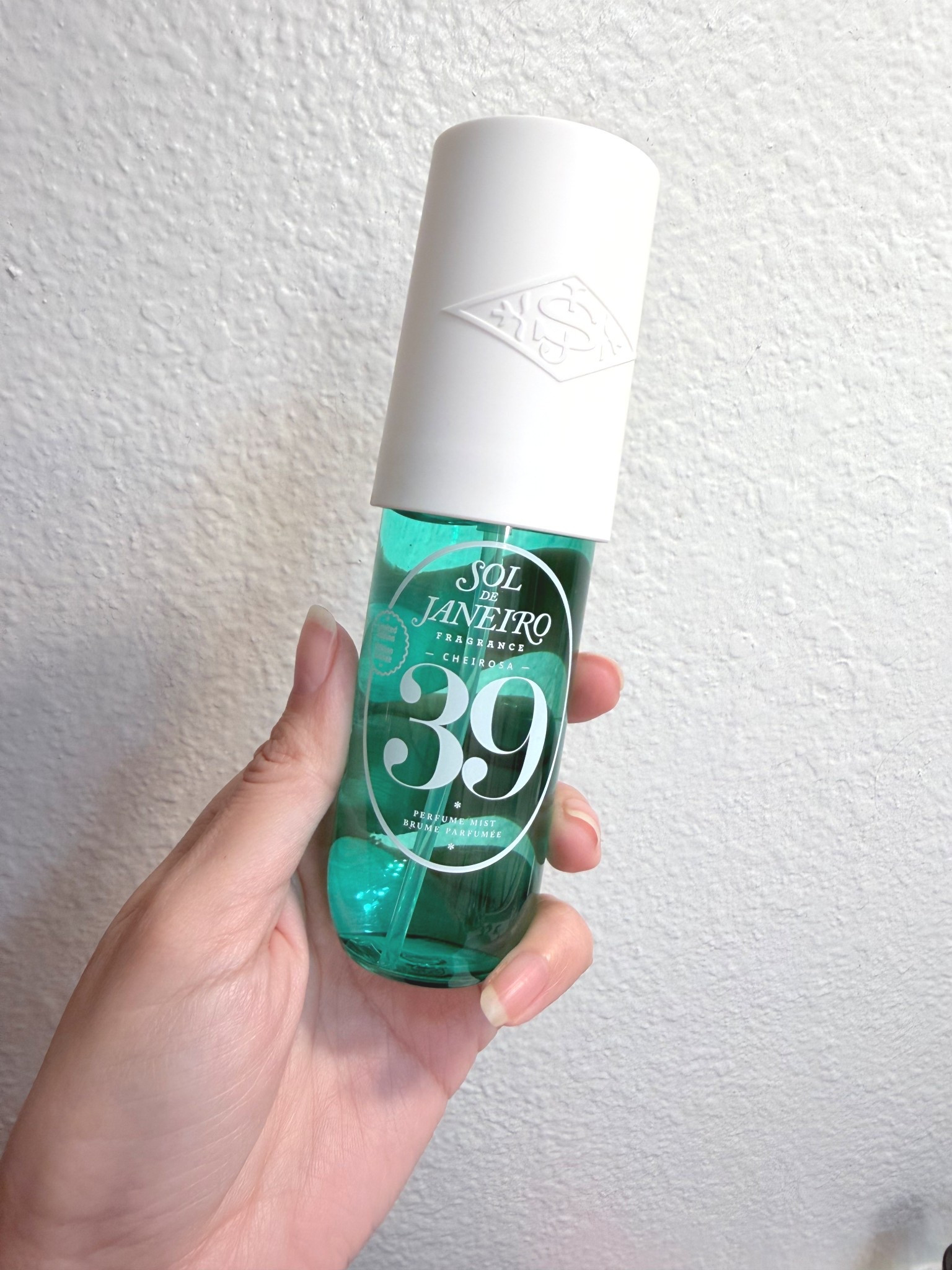 New favorite scent 🥰 I’m very sensitive to fragrances and this one is so nice and light. It has such a nice fresh scent perfect for spring and summer. It’s not an over bearing smell and it lasts all day without assaulting my senses. Great body spray for every day.

#bodyspray 

#LTKTravel #LTKBeauty #LTKOver40