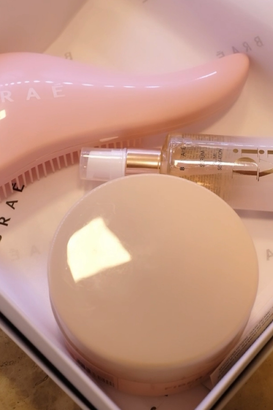 Fica uma excelente dica de presente para o dia das mães, máscara FIBER MASK BRAÉ + óleo DIVINE BRAÉ, ambos com desconto e tenho certeza que sua mãe ficará feliz da vida!!!

#LTKbrasil #LTKbeauty #LTKgiftguide