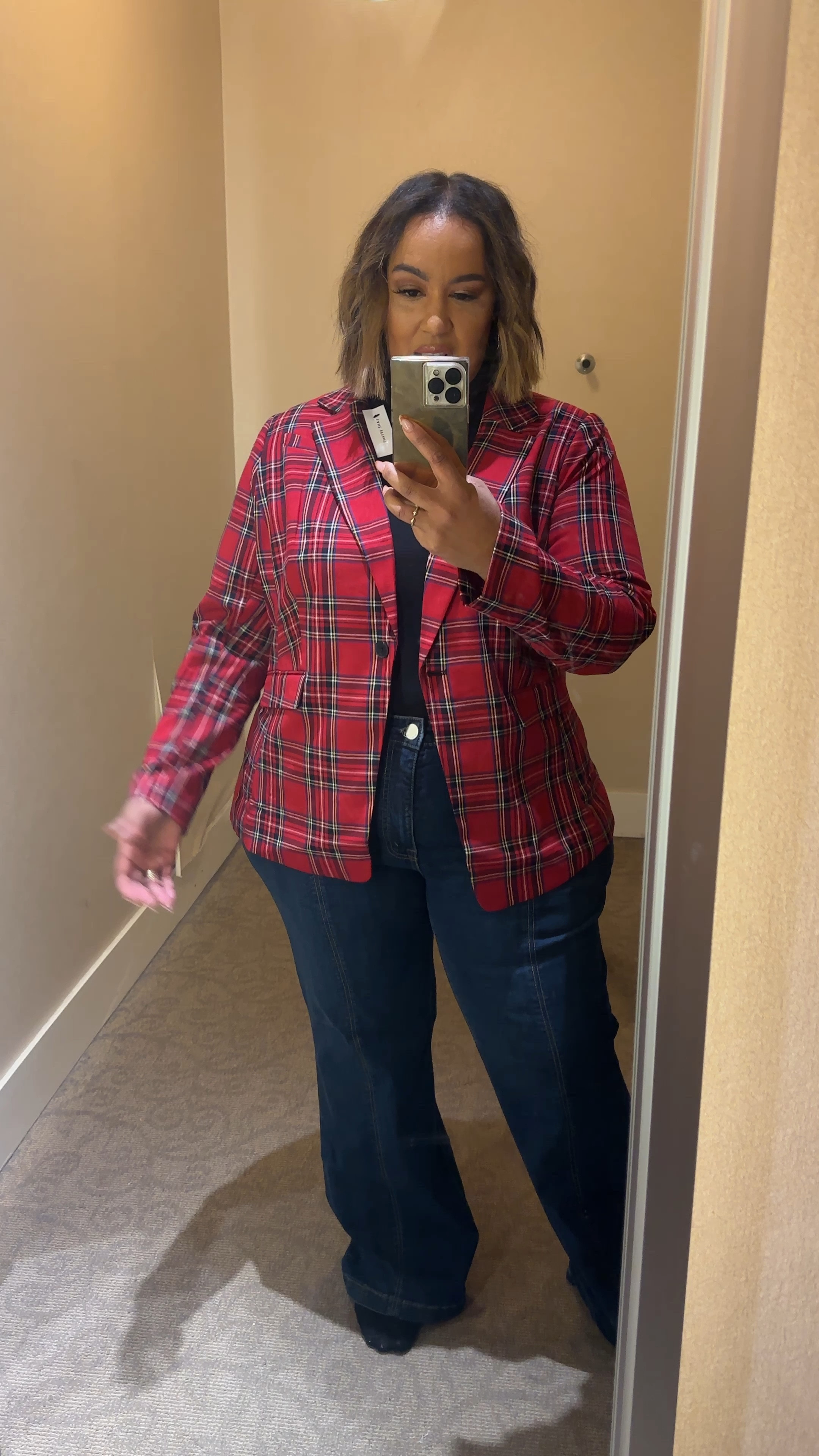 Cure festive blazer from Lane Bryant 


#LTKHoliday #LTKplussize