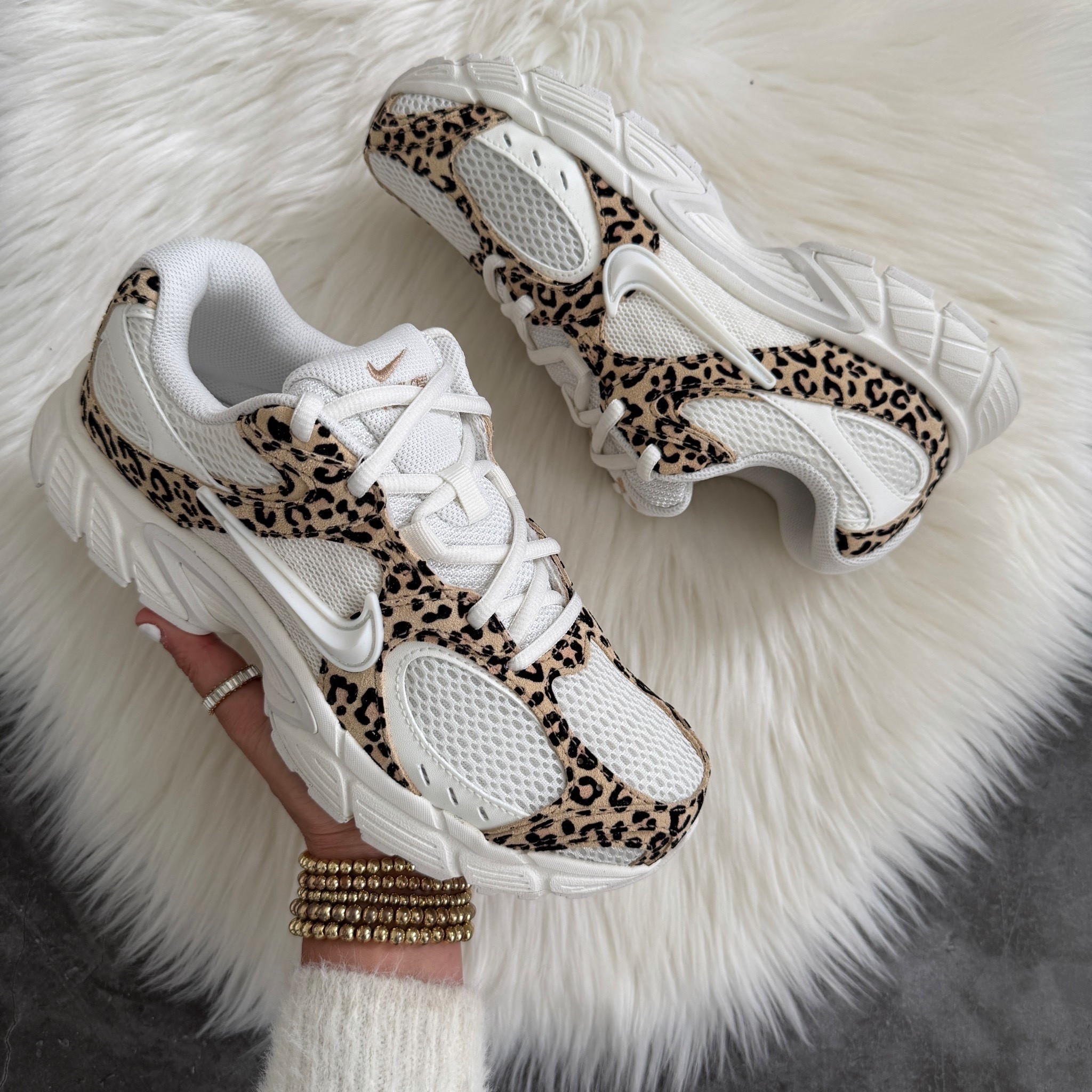 Nike V5 RNR Suede leopard sneakers Sail / Hemp / Sail runs true to size 