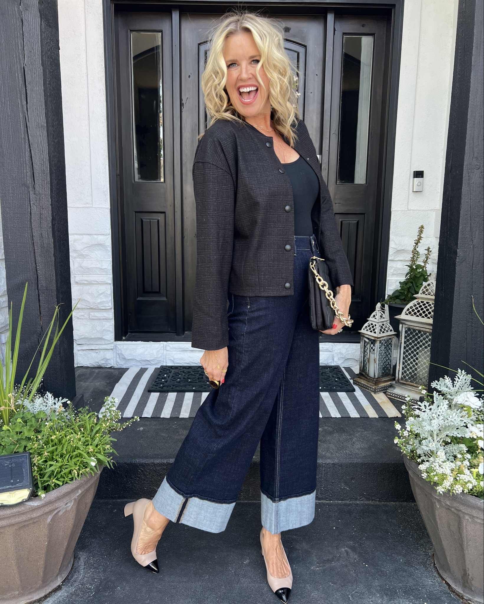 Wide leg denim jeans with large cuff

Wit & wisdom on nsale $69
Social treads risen denim $69
Kut from the Kloth $109
Walmart $29
Amazon &35



#LTKStyleTip #LTKxNSale #LTKSaleAlert