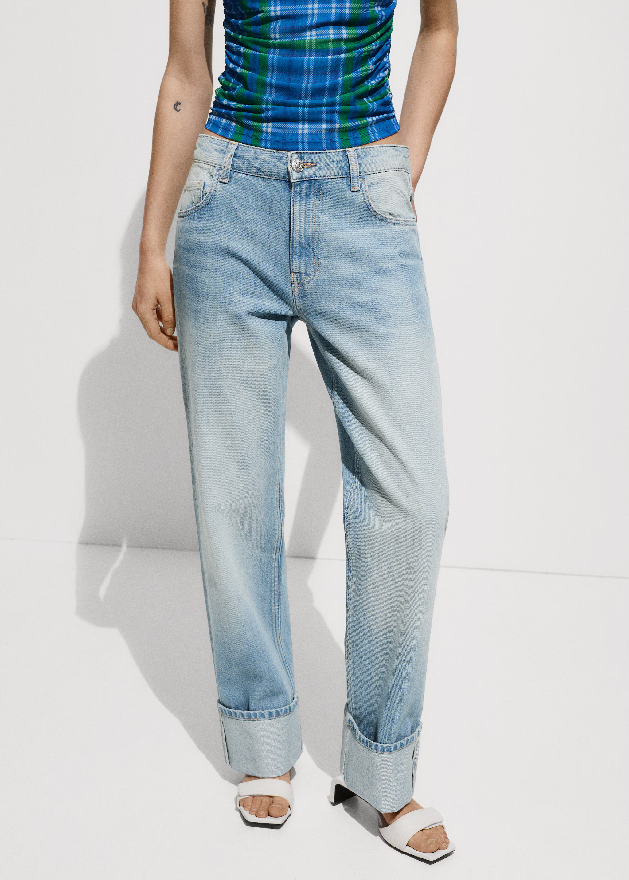 Turned-up straight jeans - Woman | MNG Australia | Mango (US/MX/AU)