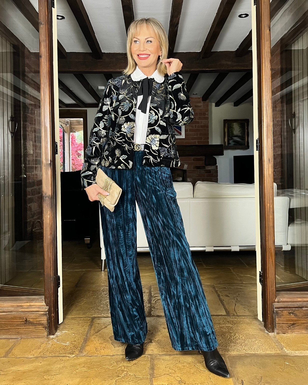 The best Jacket 🩵🖤🩵

#LTKpartywear #LTKdatenight #LTKautumn