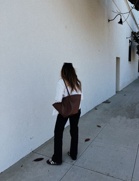 Fall outfit with Sezane Mara Brown Bag 

#LTKitbag #LTKSeasonal