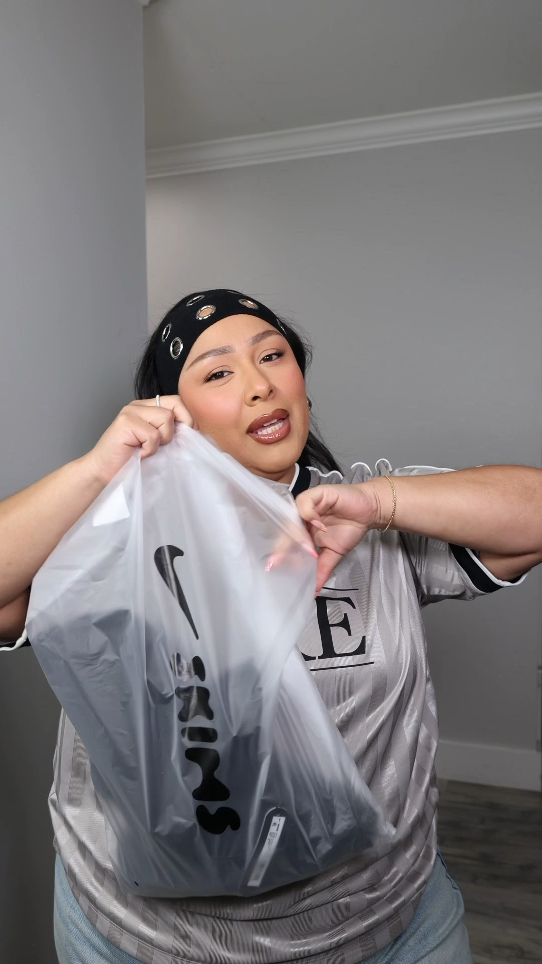 You know it’s serious when SKIMS and Nike team up 👀 Unboxing the collab everyone’s talking about.

Picked everything up in a size xxl 

#LTKActive #LTKPetite #LTKPlusSize