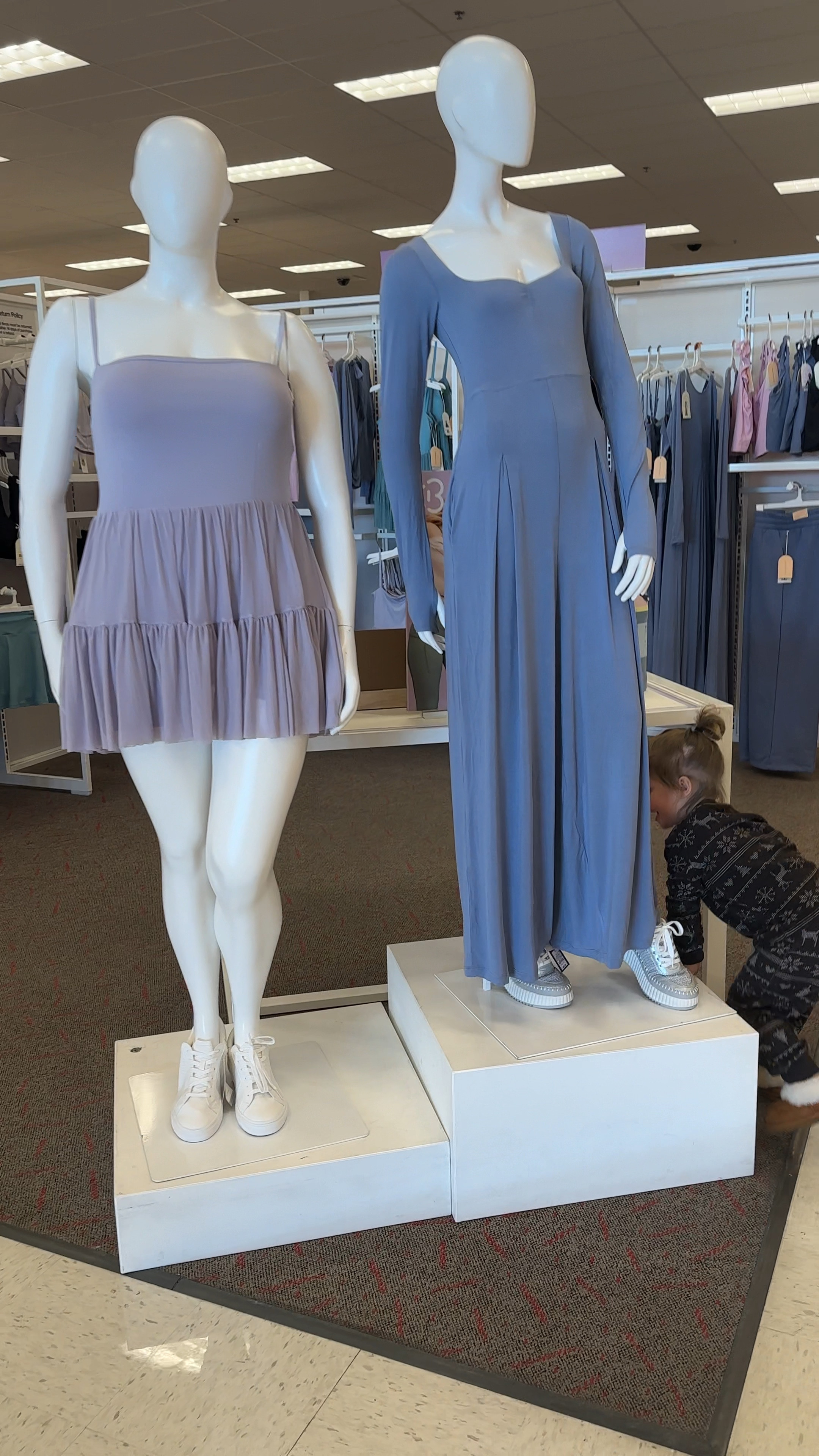 New spring arrivals at target! Love the new blogilates line for feminine fitness gear! perfect for Pilates and barre, dance class, tennis dress / tennis skirt, etc . Also love their ballerina dresses based off the lavender pirouette skort Taylor swift wore in her music video! 

Linked some cute pieces and hang weights I got from her new spring line below! 


#LTKFitness #LTKWatchNow #LTKActive