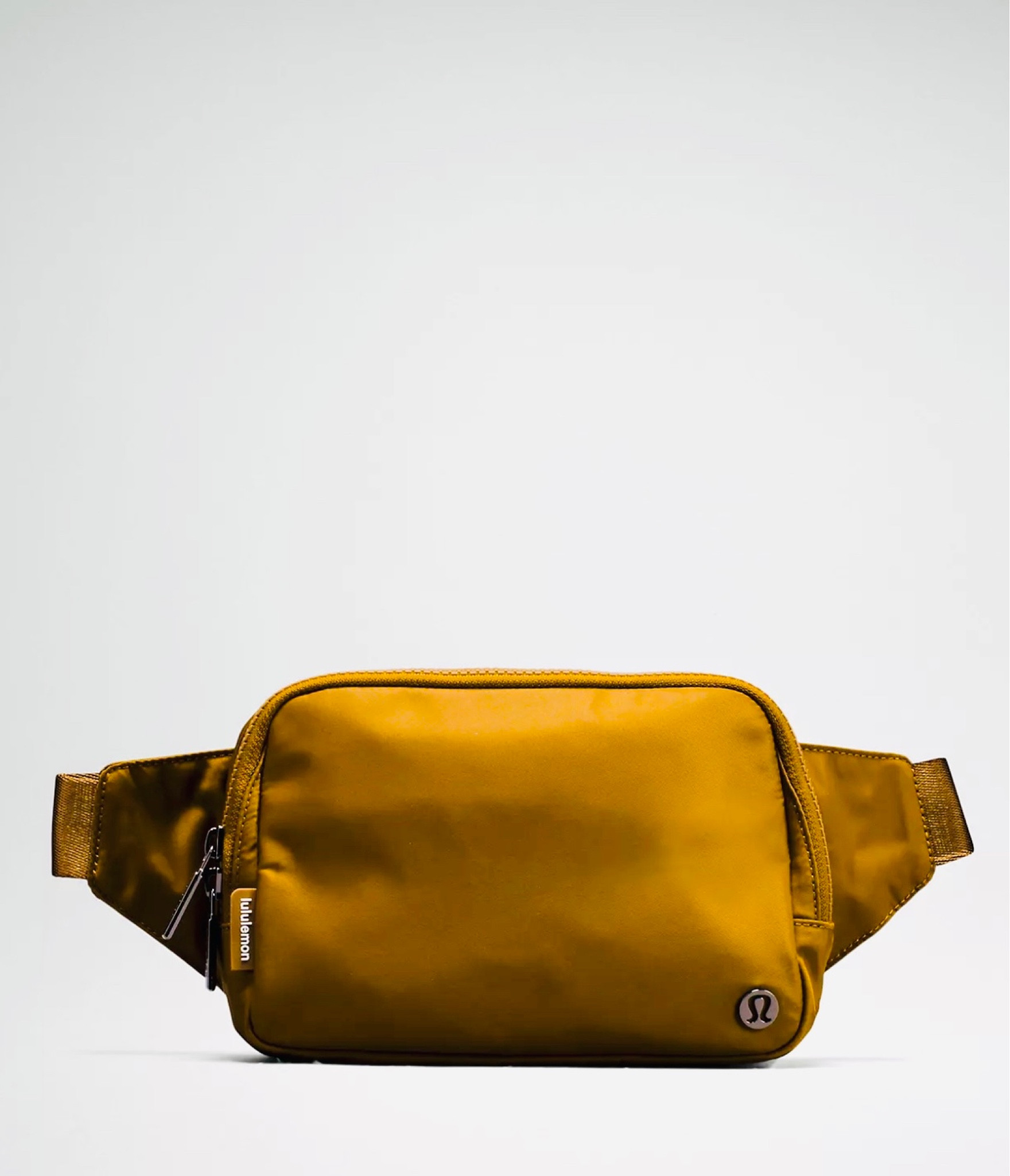 BACK IN STOCK!!!!😱😁The Lululemon Everyday Belt Bag in Large 2L is back in this pretty burnt caramel color, also in Silver and Black🙌🏻Perfect gift for him or her! It’s under $50 so grab one or two these will sell out!!😉




#ltkfit #ltktravel #giftsforher #giftsforhim #ltkworkwear #lululemon #beltbag #lululemonbeltbag #beltbaglarge #lululemon2Lbeltbag 

#LTKunder50 #LTKitbag #LTKGiftGuide