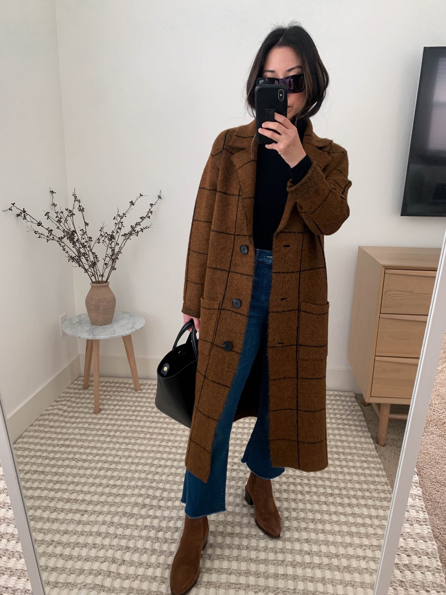 Rag & Bone boots on major sale! They run small, size up at least a half size. 

Coatigan- Anthropologie petite xxs
Jeans- Mother 24
Boots- Rag & Bone 5
Bag- Xnihillo 
Sunglasses- YSL
Sandwich style. Petite neutral outfits. Rag & Bone Rover boots. 

#LTKshoecrush #LTKsalealert #LTKSeasonal