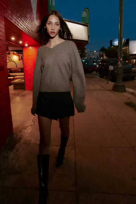 SOFT KNIT V-NECK JUMPER | Zara UK