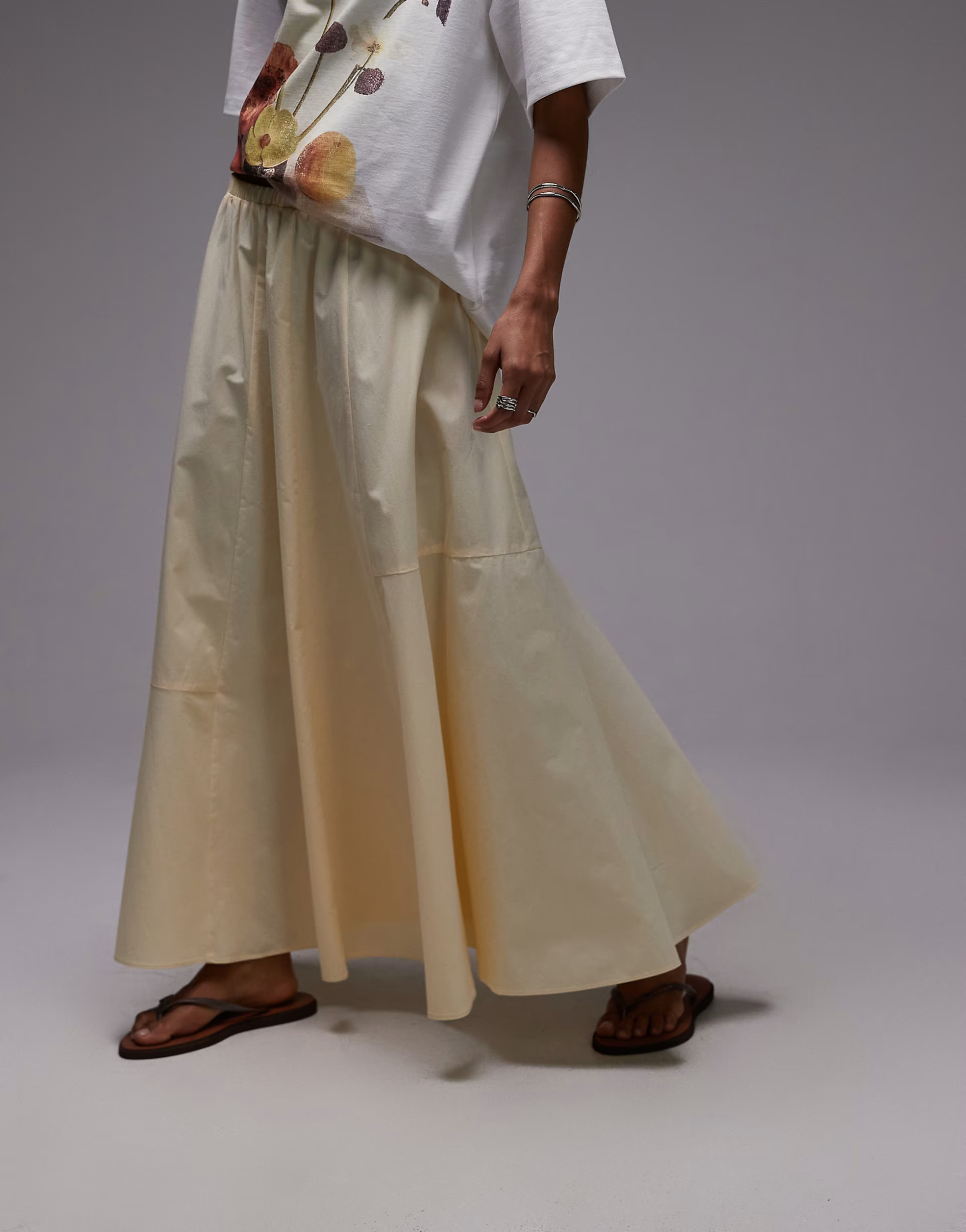 Topshop – Midirock aus Popeline in Buttermilchgelb mit elastischem Bund | ASOS (Global)