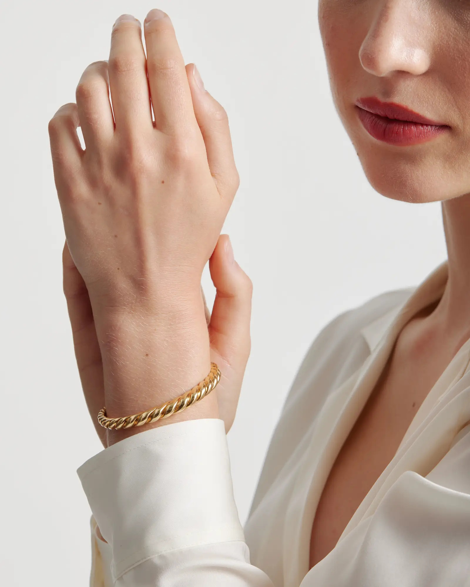 Croissant Dôme Cuff Bracelet in Gold Vermeil | Quince