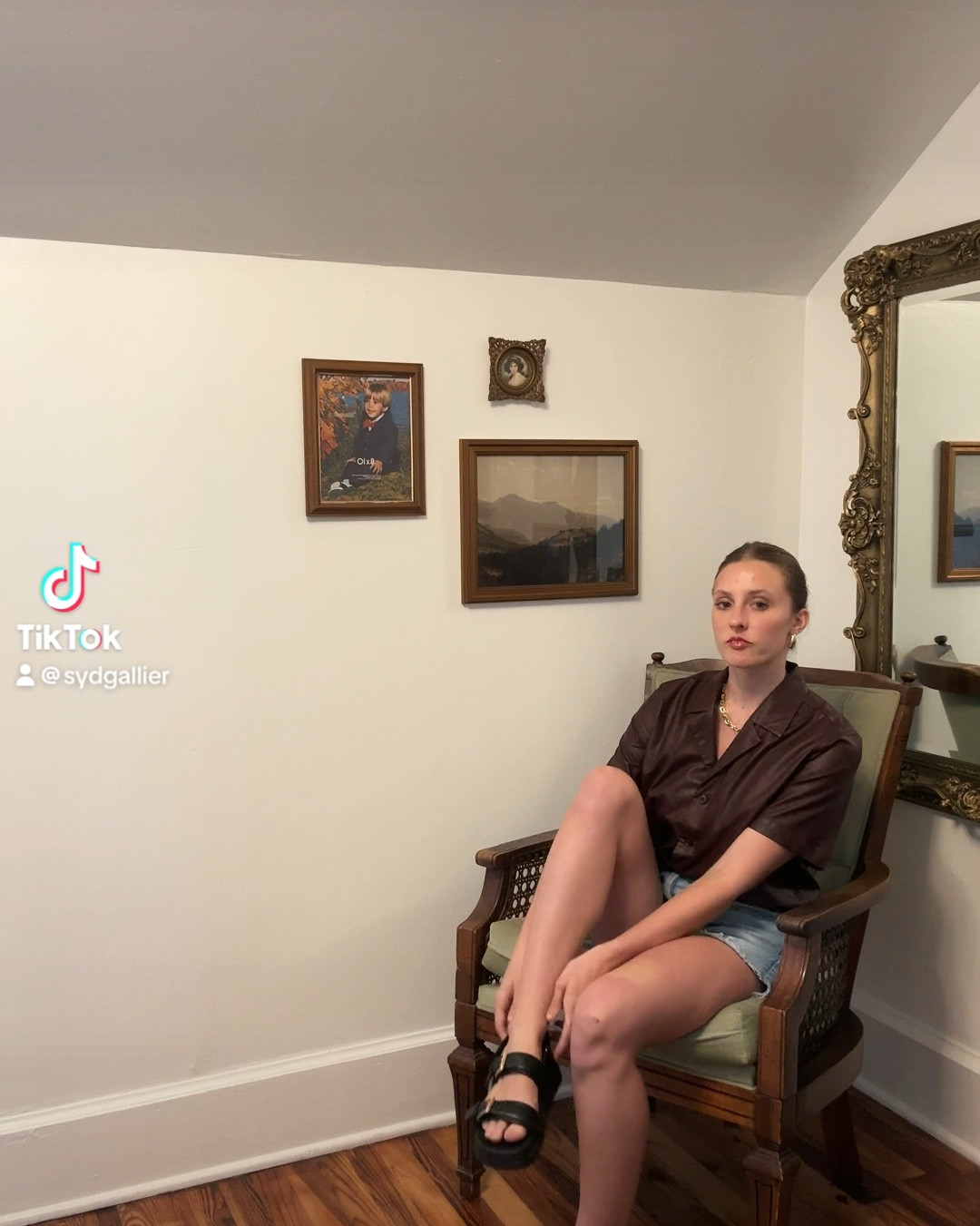 denim&leather🥃❤️‍🔥

original top: banana republic, small 
shorts: 0, 25

#LTKWatchNow #LTKFindsUnder100 #LTKStyleTip