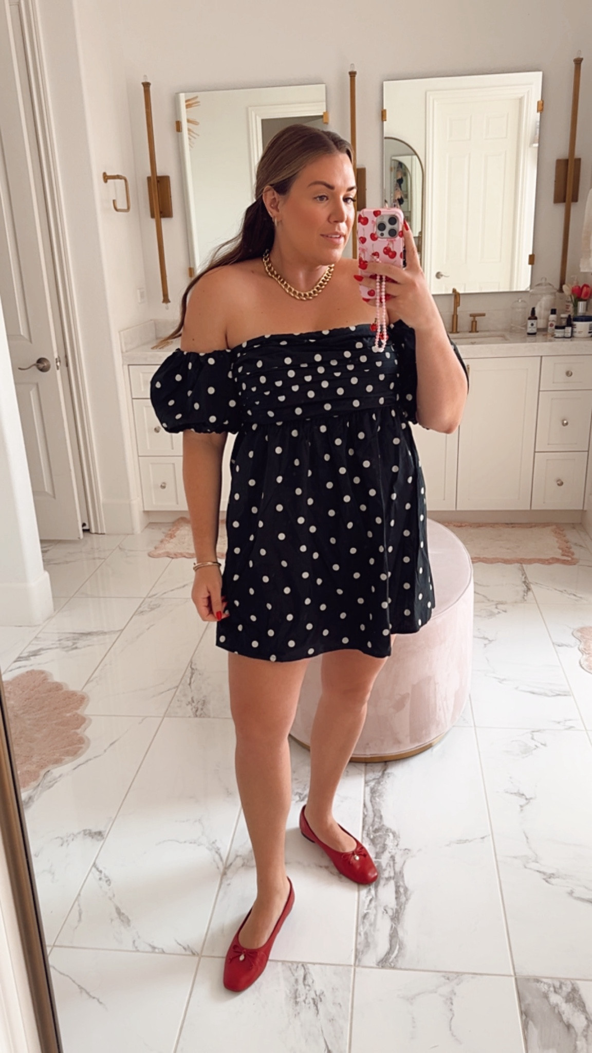 curvy black and white polka dot romper for fall! in the size large 

#LTKSeasonal #LTKMidsize #LTKFindsUnder100