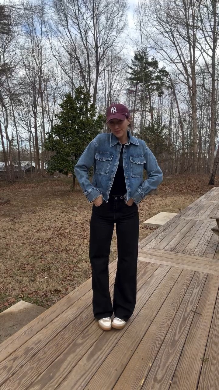 Wearing the 28” jeans and small for tops 


You’ll never convince me that leggings look better than jeans. Don’t get me wrong, leggings have their place when styled nicely, but I still see that as something not as flattering. What do you think? 

Jeans instead of leggings | wear the jeans | style jeans

#LTKSaleAlert #LTKootd