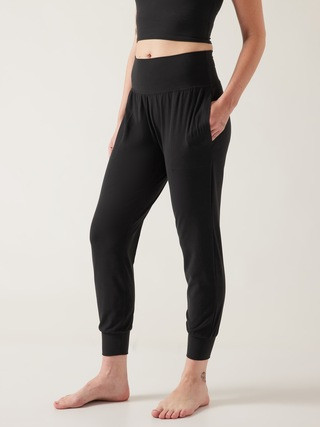 Salutation Jogger | Athleta