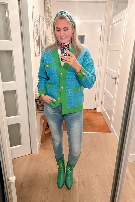 Ootd - Wednesday 
A green and blue bouclé cardigan (can’t find online), blue skinny jeans, supima cotton t-shirt and green cowboy boots (Sacha). 



#LTKmidsize #LTKover40 #LTKstyletip
