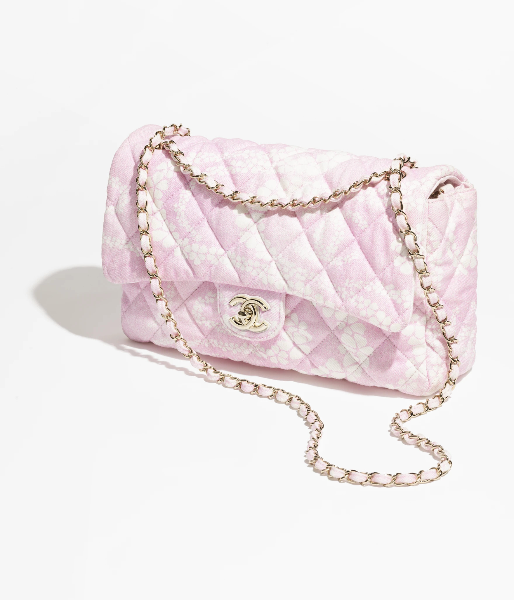 Maxi flapbag , Printed denim & gold-tone metal, light pink & white — Fashion | CHANEL | Chanel, Inc. (US)