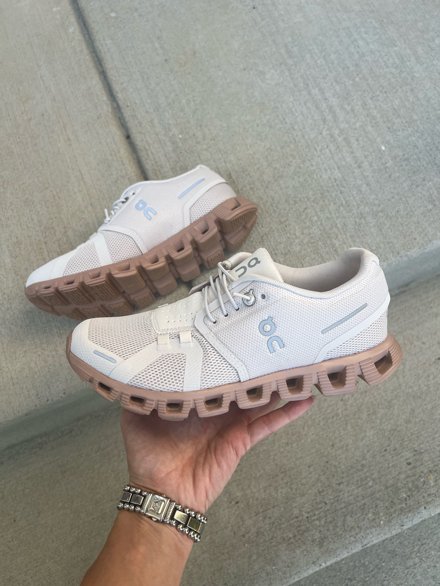 My favorite shoes for workout classes, walking and every day wear. Fit tts. 

Color sand/rosebrown
#LTKFitness 

#LTKStyleTip #LTKActive