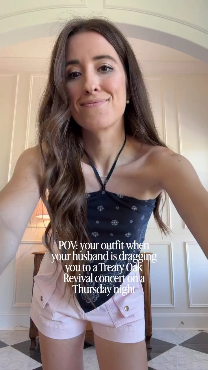 On a Thursday night diabolical. But I’m along for the ride and brought my needlepoint 🙈 Comment CONCERT below to receive a DM with the link to this post on my LTK ⬇ https://liketk.it/6d4v9 ltkootd ltkdayinmylife ltkvlog 

Concert outfit ~ summer | what I wore | bandana print | jelly sandals |
#LTKvlog #LTKootd #LTKdayinmylife
