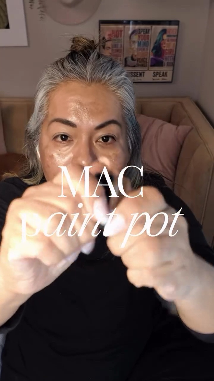 Oily lids + lid discoloration? I don’t fight it, I prime it.
@maccosmetics Paint Pot (Laying Low) is my one-and-done: it evens out the tone and gives shadow something to stick to instead of sliding into my crease by noon.

I’m 51 and my lids are oily, a little crepey, and slightly discolored… so I prep them like it’s my job.

If you’re 50+ and your eyeshadow creases no matter what, try this step first.

Save this for your next GRWM.

#Over50Beauty #MatureSkinMakeup #HoodedEyesMakeup #EyeshadowPrimer #MakeupTips

MAC Paint Pot Laying Low on mature eyelids • eyelid discoloration neutralizer • best eyeshadow primer for oily lids • crepey eyelids makeup prep • over 50 makeup tips • Gen X beauty • eyeshadow that doesn’t crease • hooded eyes friendly • everyday eye primer routine

#LTKBeauty #LTKOver40
