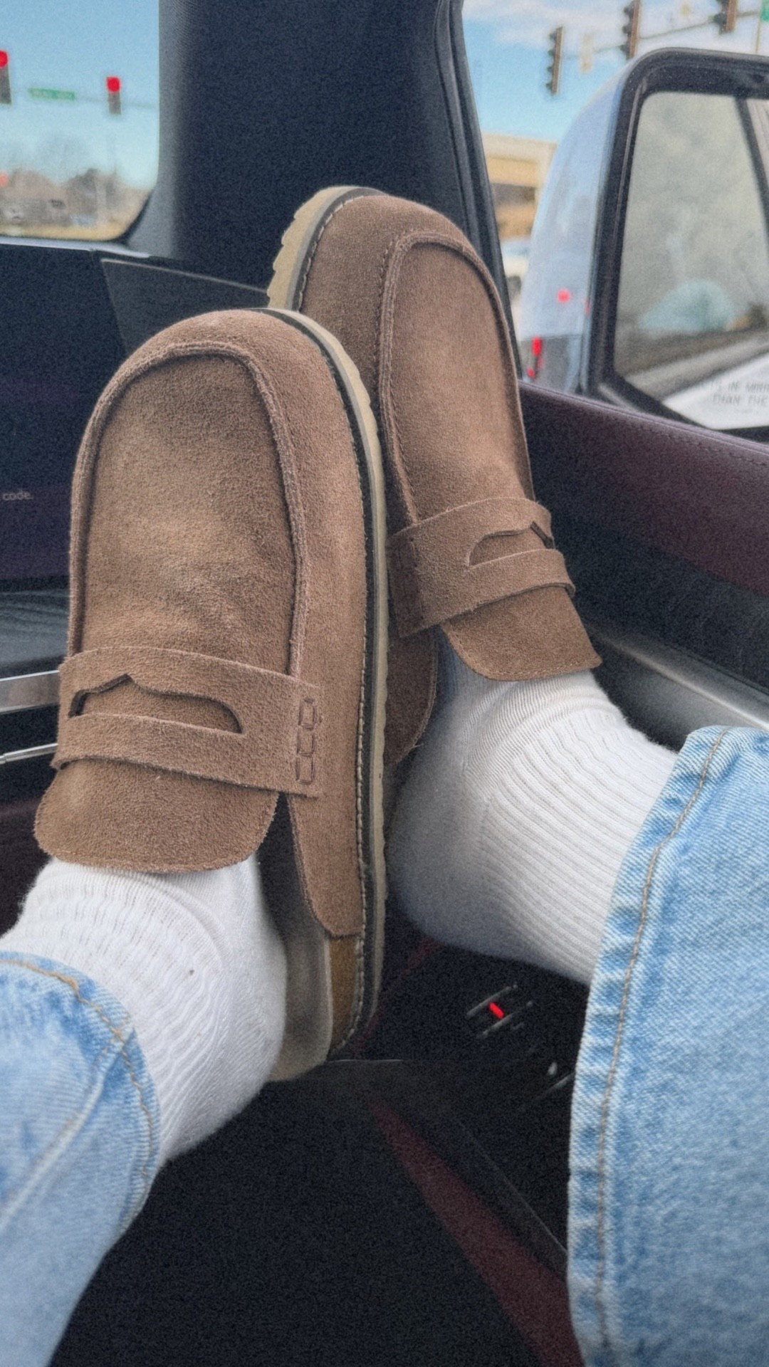 Living for these slip on loafers! 

#LTKootd #LTKmomlife #LTKFindsUnder100