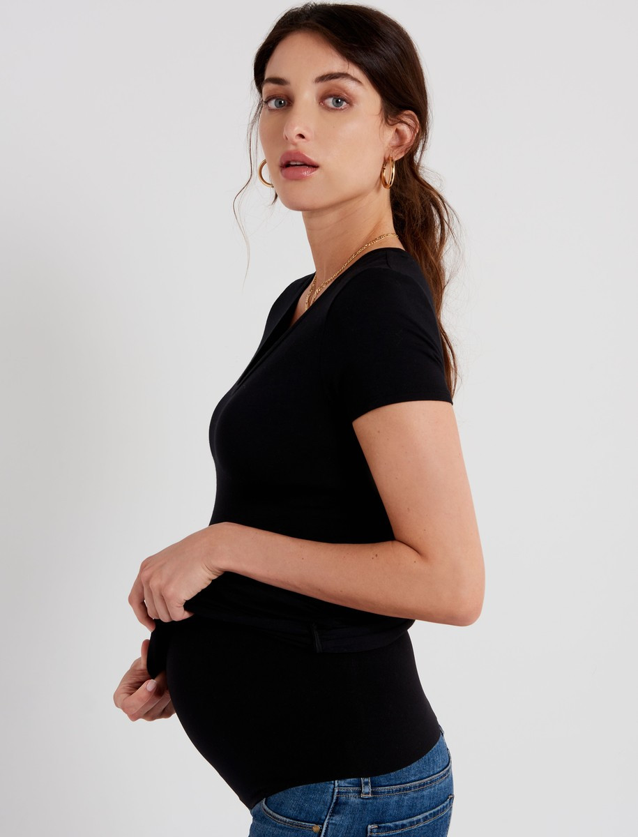 Luxe Side Ruched V-Scoop Maternity T Shirt | A Pea In The Pod