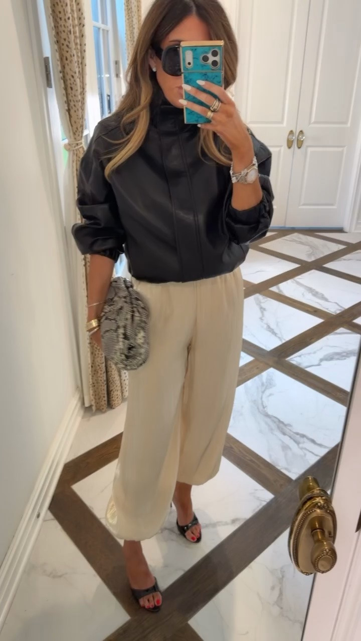 These balloon pants are actually really cute! I love the color AND they are Amazon! I’m wearing a small and XS jacket! 

Amazon fashion, Amazon finds, Dynamite, Fall outfits, Fall jackets, Autumn outfits, Business casual workwear, Date night outfits, Balloon pants, Fall trends, Gemme Beauty, Emily Gemma

#LTKWorkwear #LTKSeasonal #LTKootd