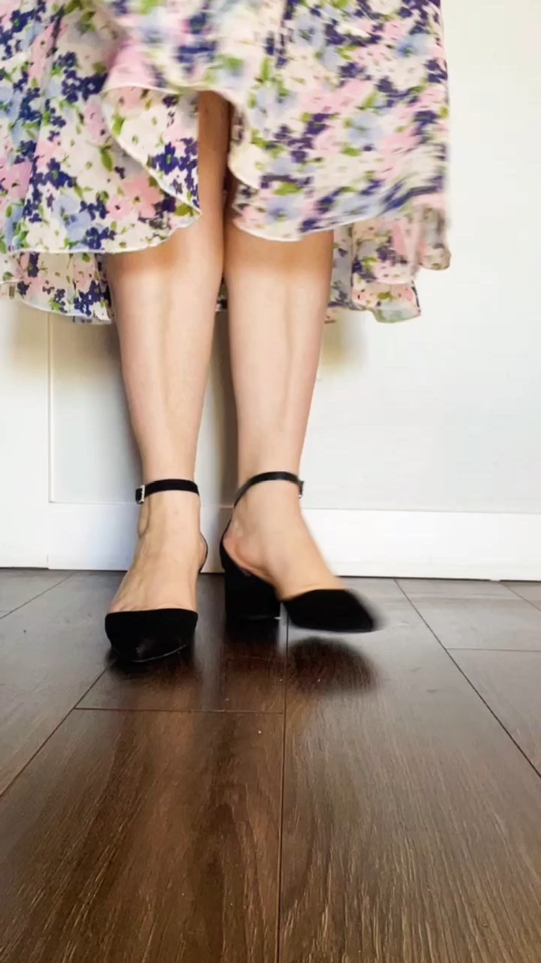 My must have shoes for spring -
A pair of white sneakers, high tops, cool block heels, Blundstones and cute pair of sandals.


#LTKcanada #LTKstyletip #LTKspring