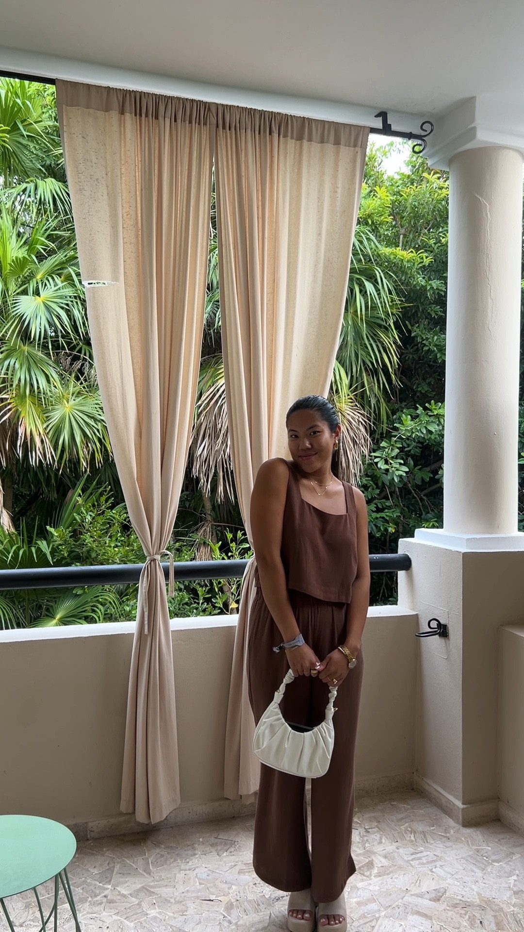 Honeymoon dressy casual outfit