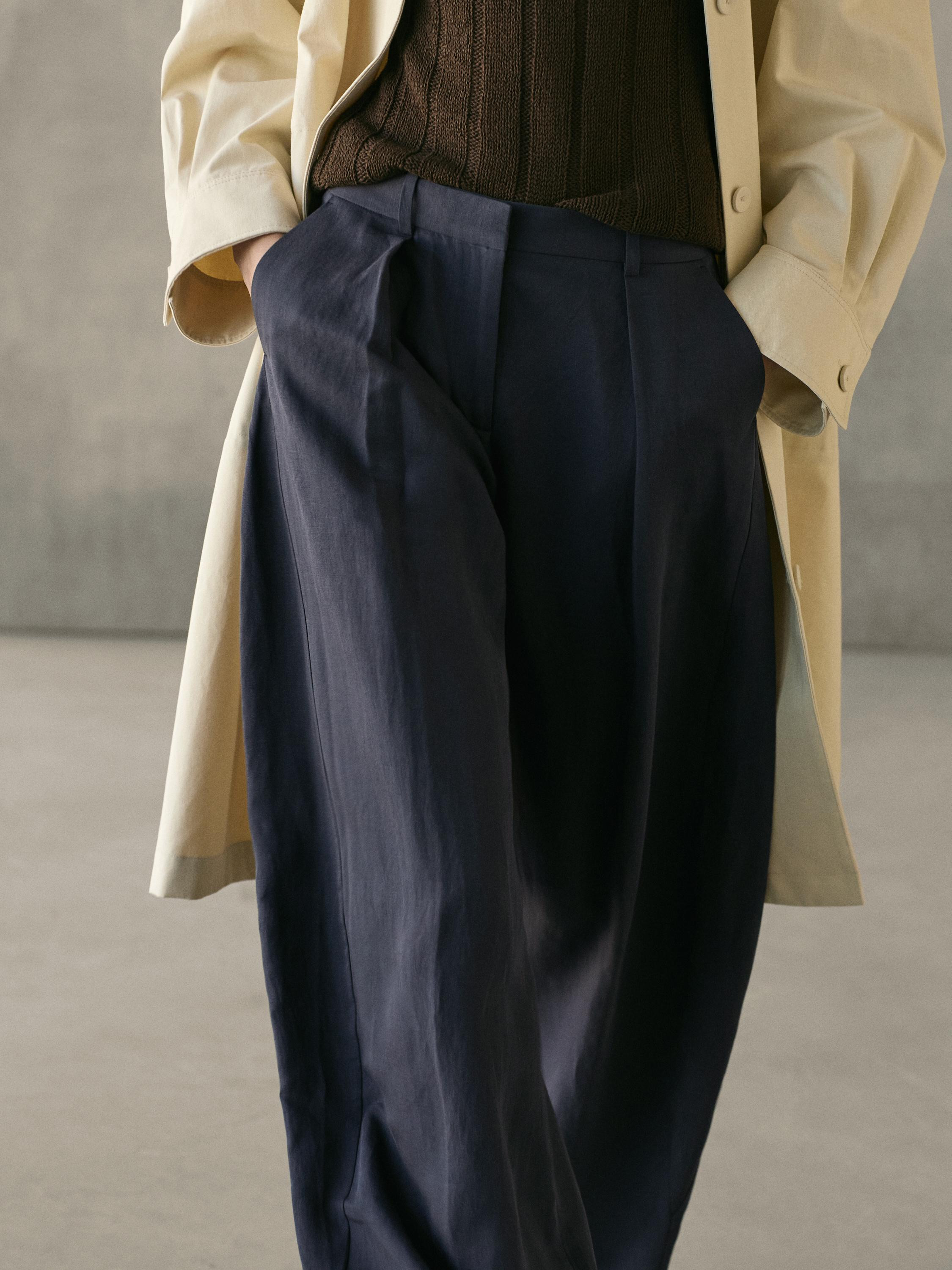 Flowing trousers with darts | Massimo Dutti UK