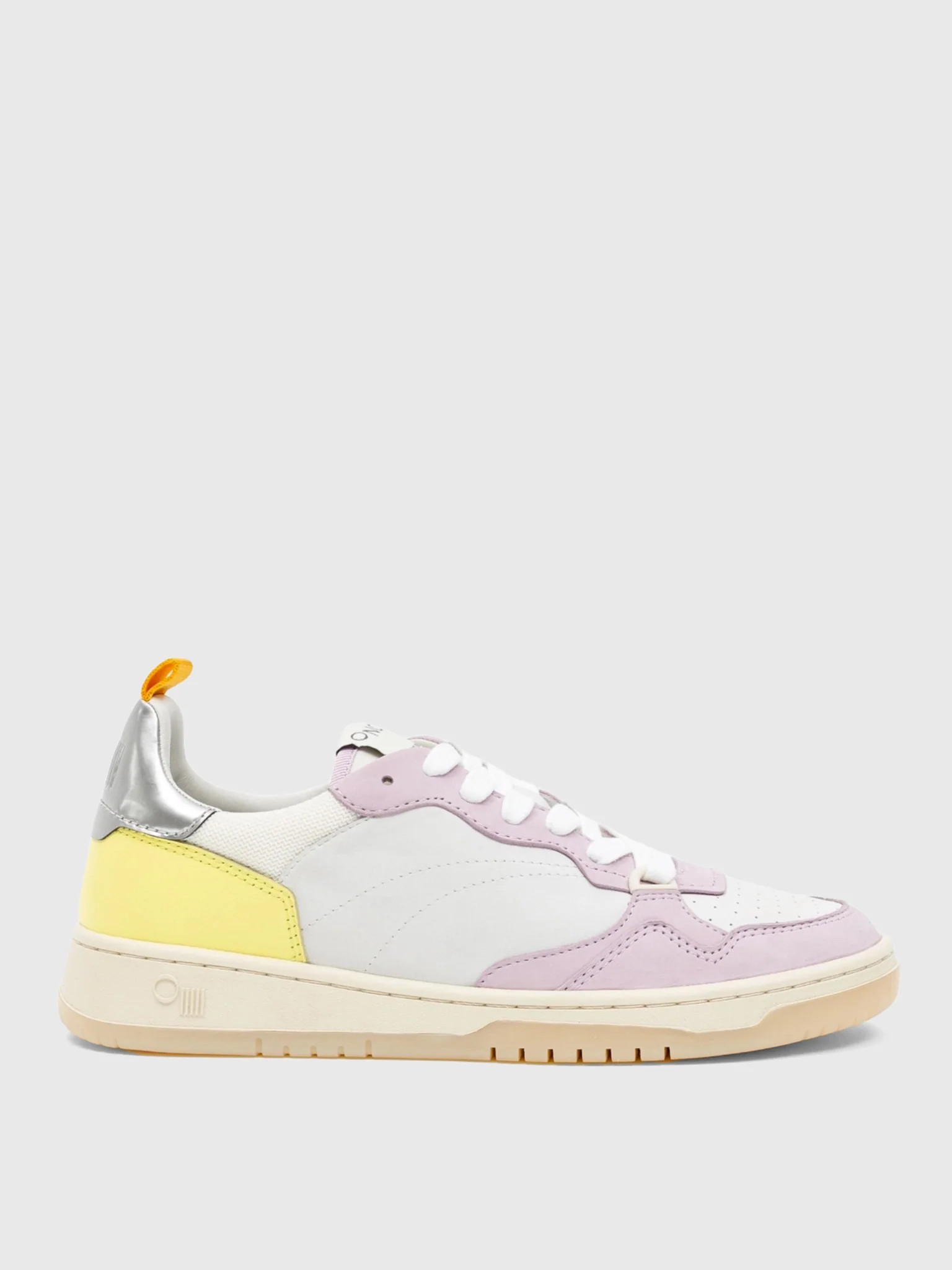 ONCEPT
                      
                     Women's Phoenix Sneaker | Saint Bernard