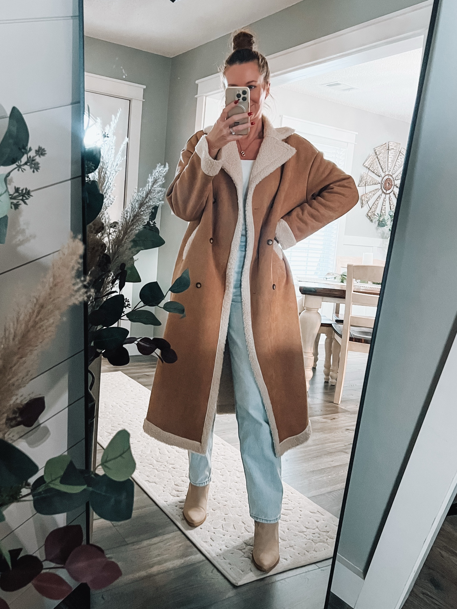 Basic pieces are not discussed enough. Today was a cold day in Georgia and I finally got out of leggings and into a favorite pair of jeans! 🫶🏻👏🏻

Jacket is from the TT shop, but I’ve tagged similar options! 🙌🏻


#LTKWorkwear #LTKFindsUnder100 #LTKSeasonal