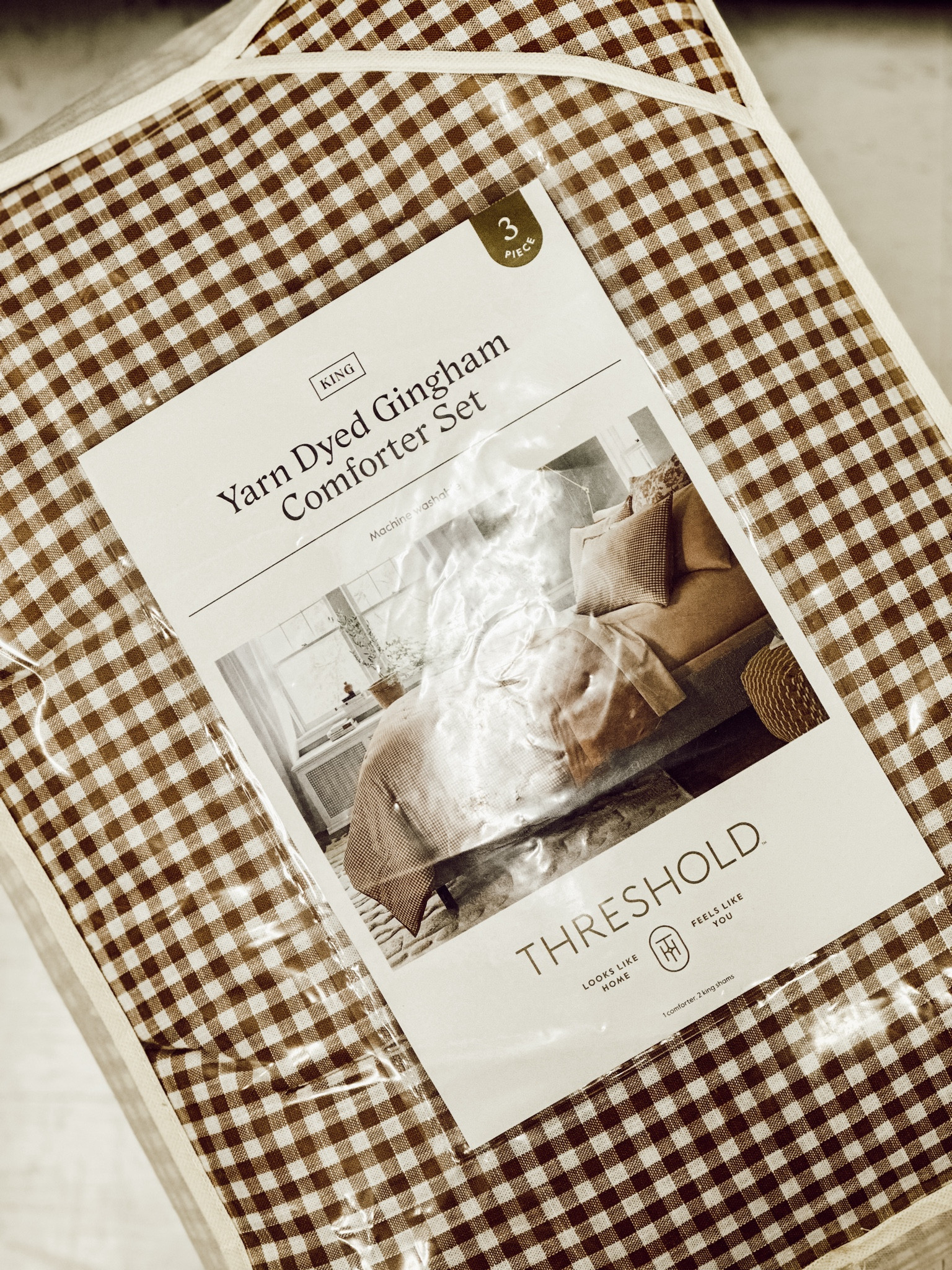 Gingham comforter set that you can have on your bed all year long. 

#LTKFindsUnder100 #LTKHome #LTKItBag