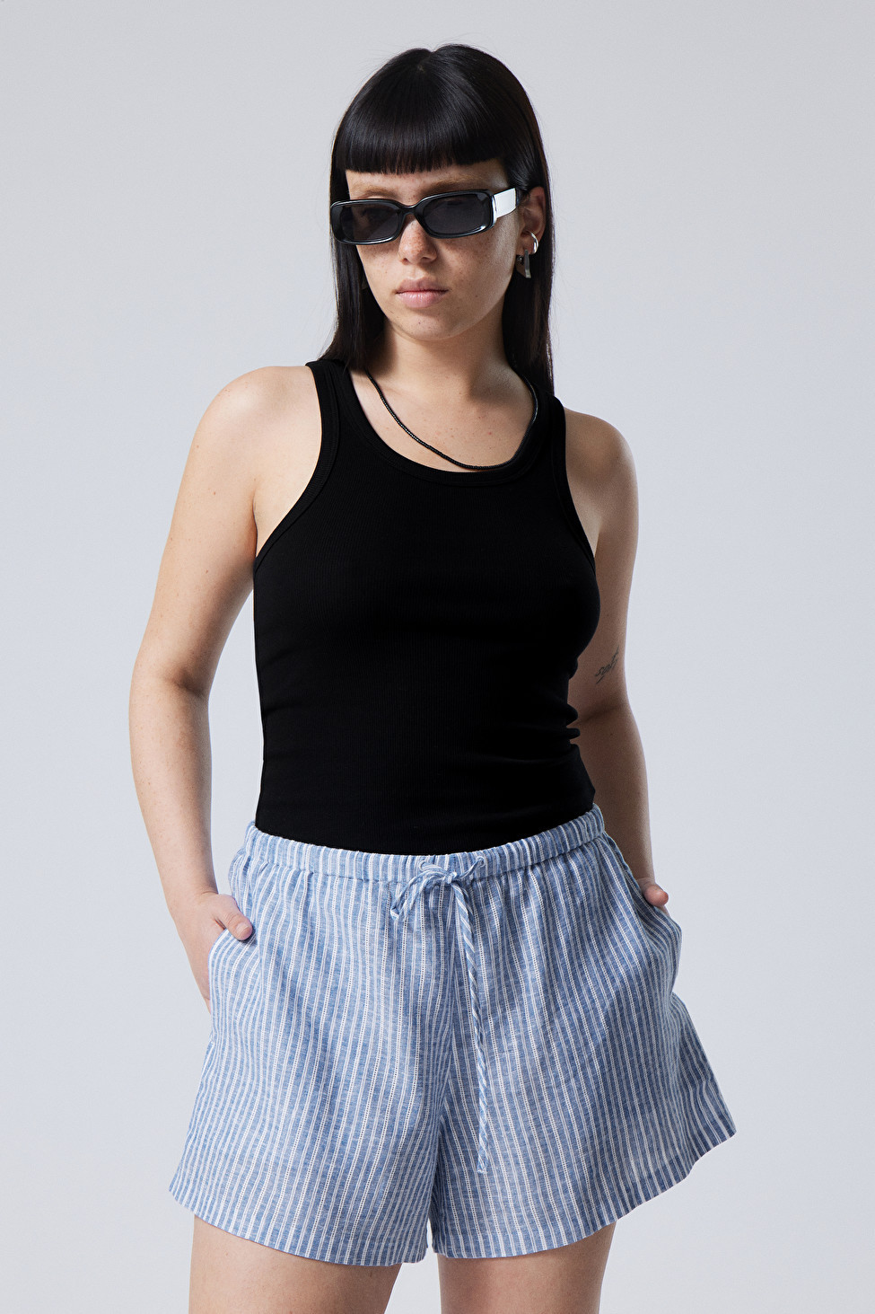 Tia Structured Linen Mix Shorts | Weekday