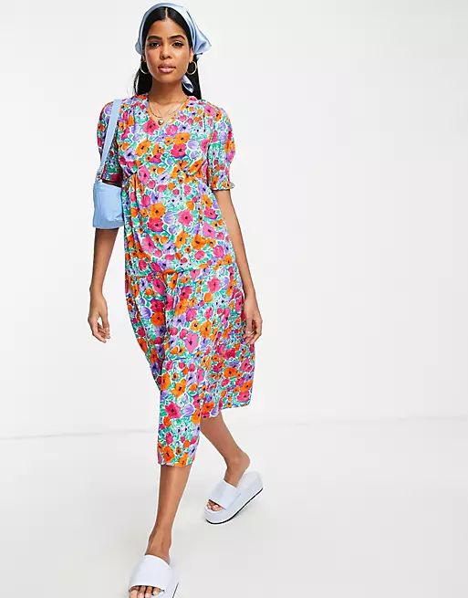 Influence puff sleeve midi tea dress with tie back in bright floral | ASOS (Global)