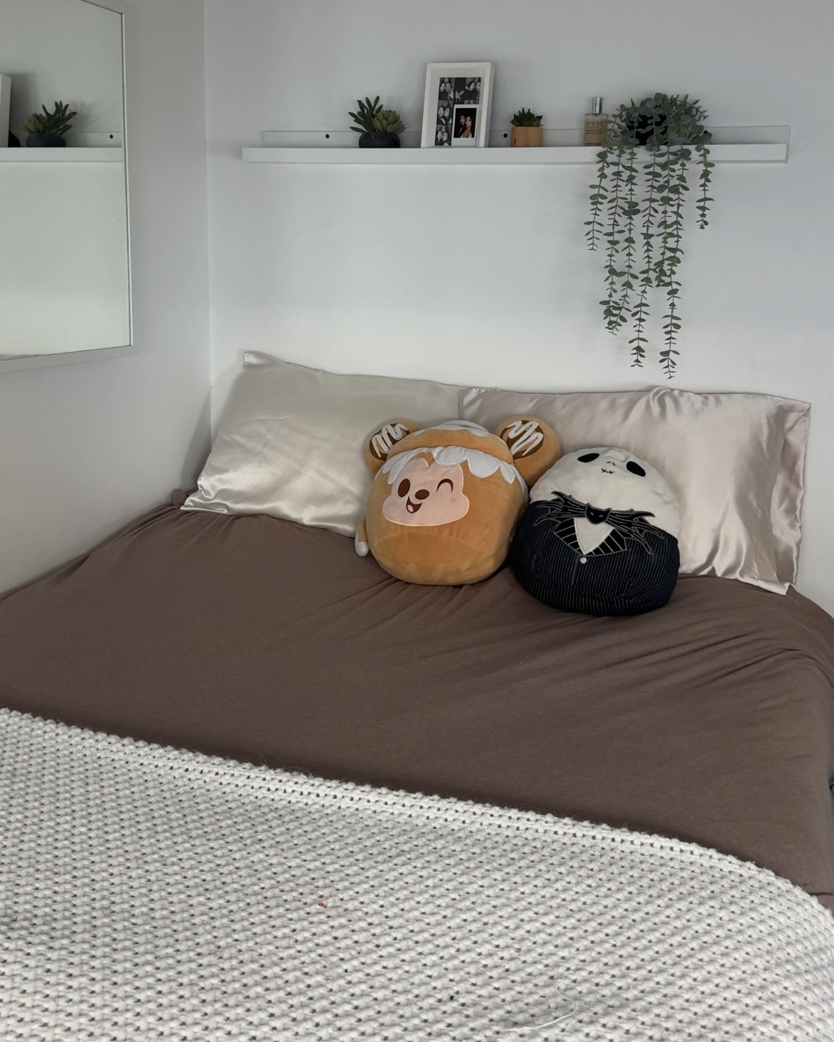 cozy neutral bedroom 🤍 my fave cozy blanket is the best for winter!!

#LTKGiftGuide #LTKHoliday #LTKHome