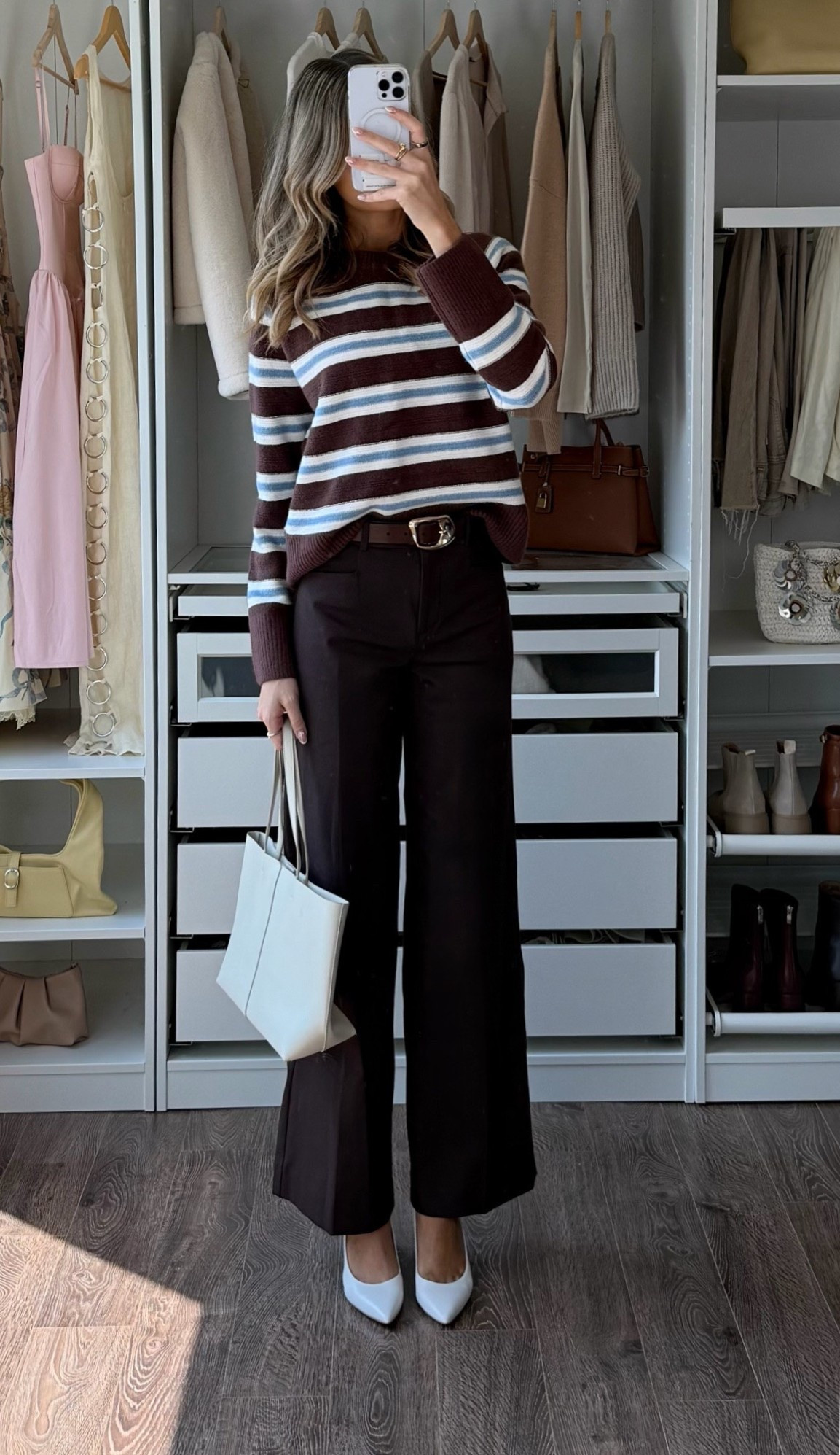 @abercrombie corporate business casual outfit